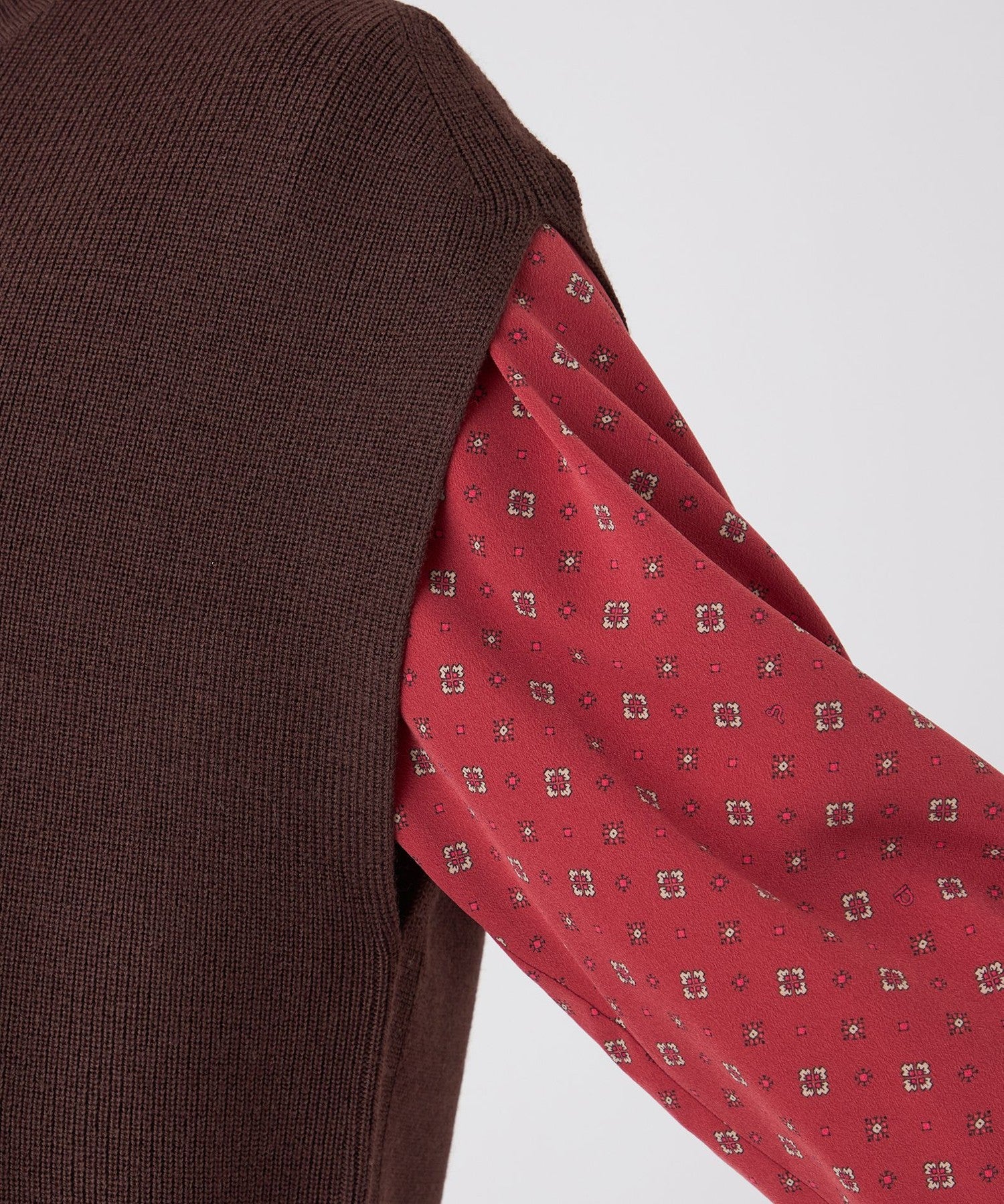 2211-U1N1263756__P,56,