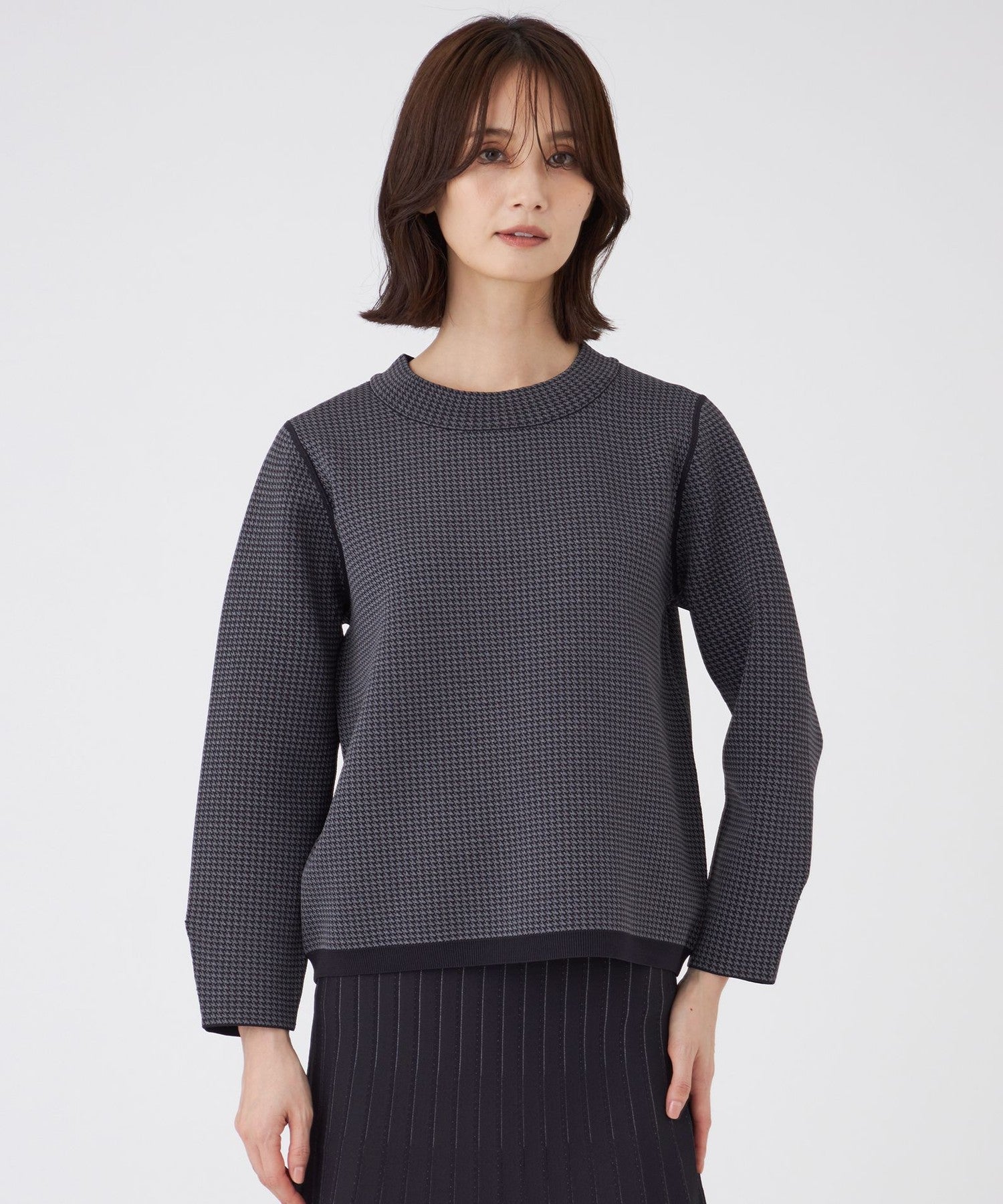 2211-U1N1564428__,28,モデル身長171cm 着用サイズ：38