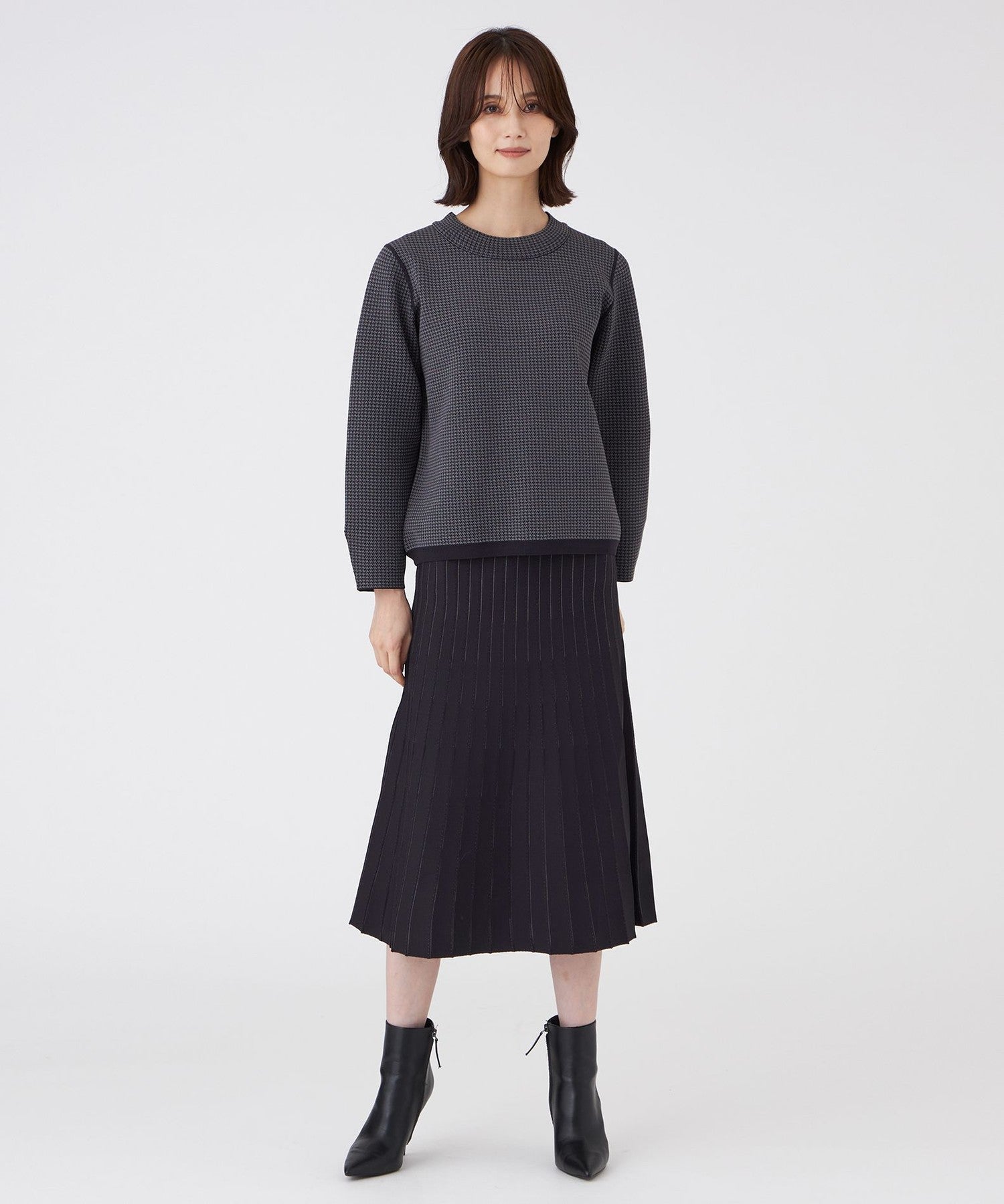 2211-U1N1564440__H,40,