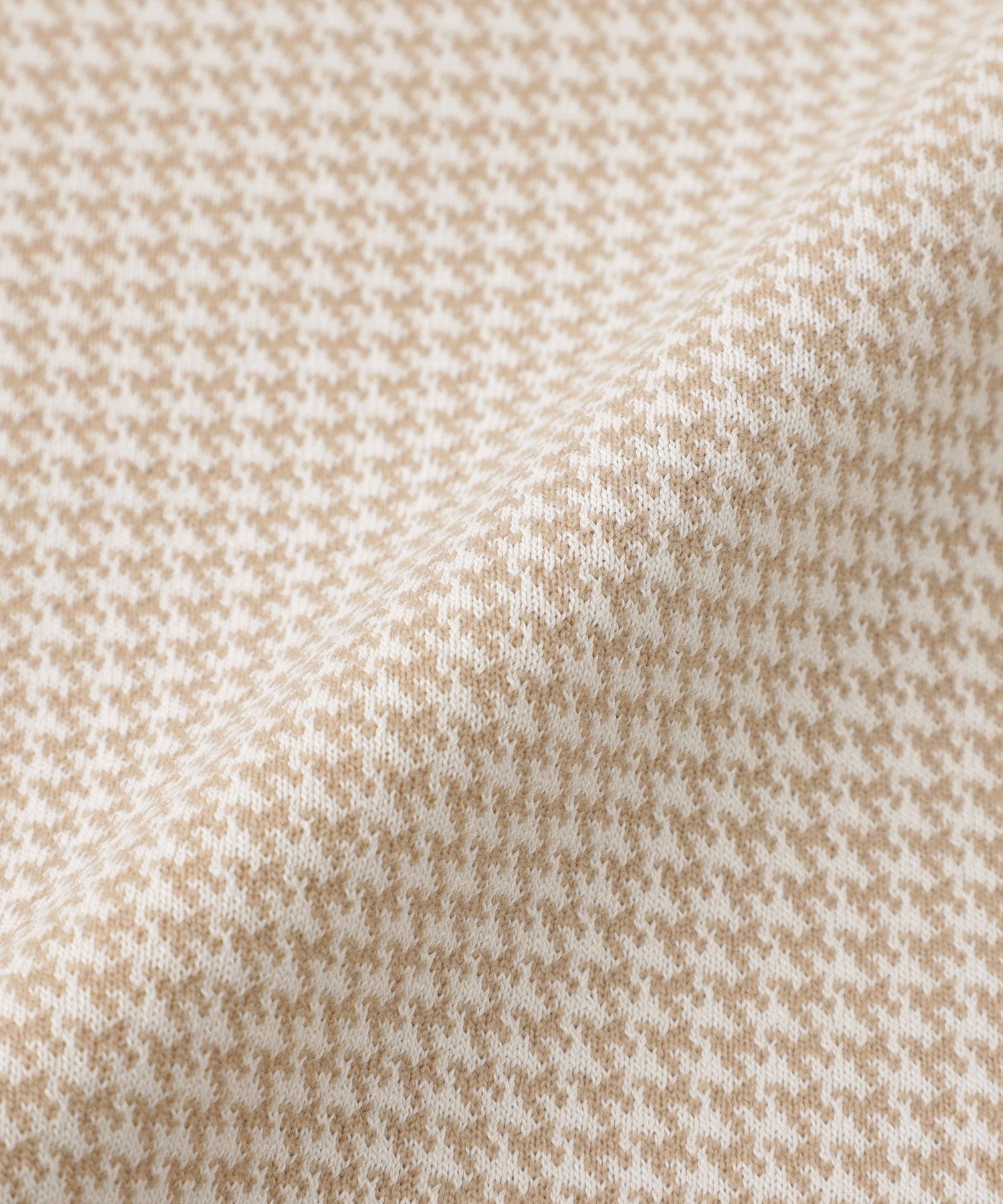 2211-U1N1564440__Q,40,