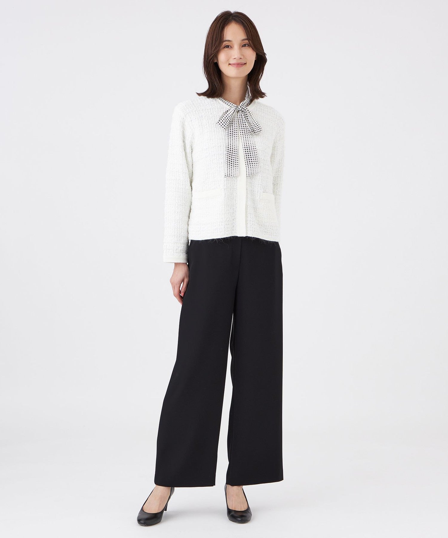 2211-U1N1570409__H,09,