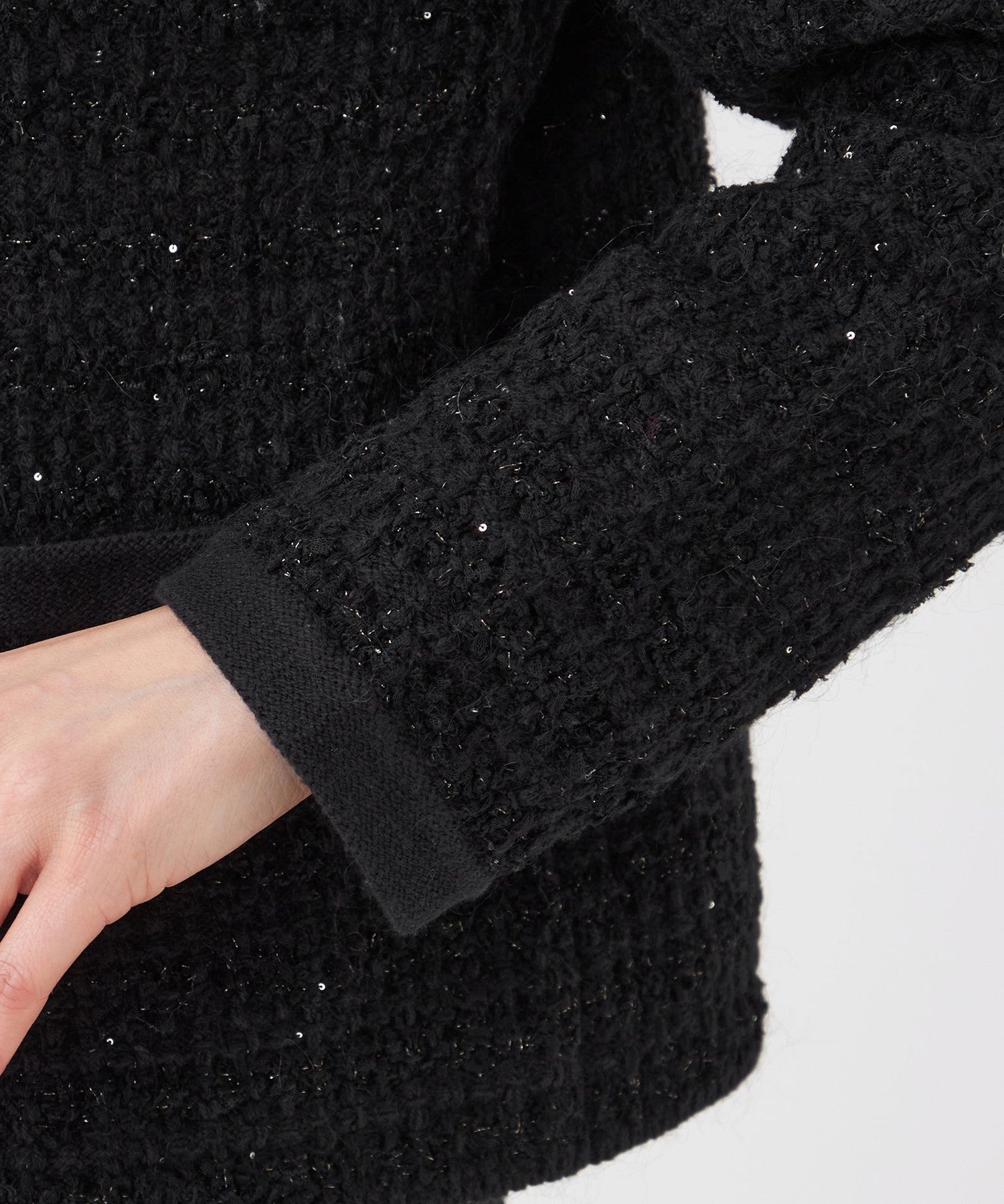 2211-U1N1570409__M,09,