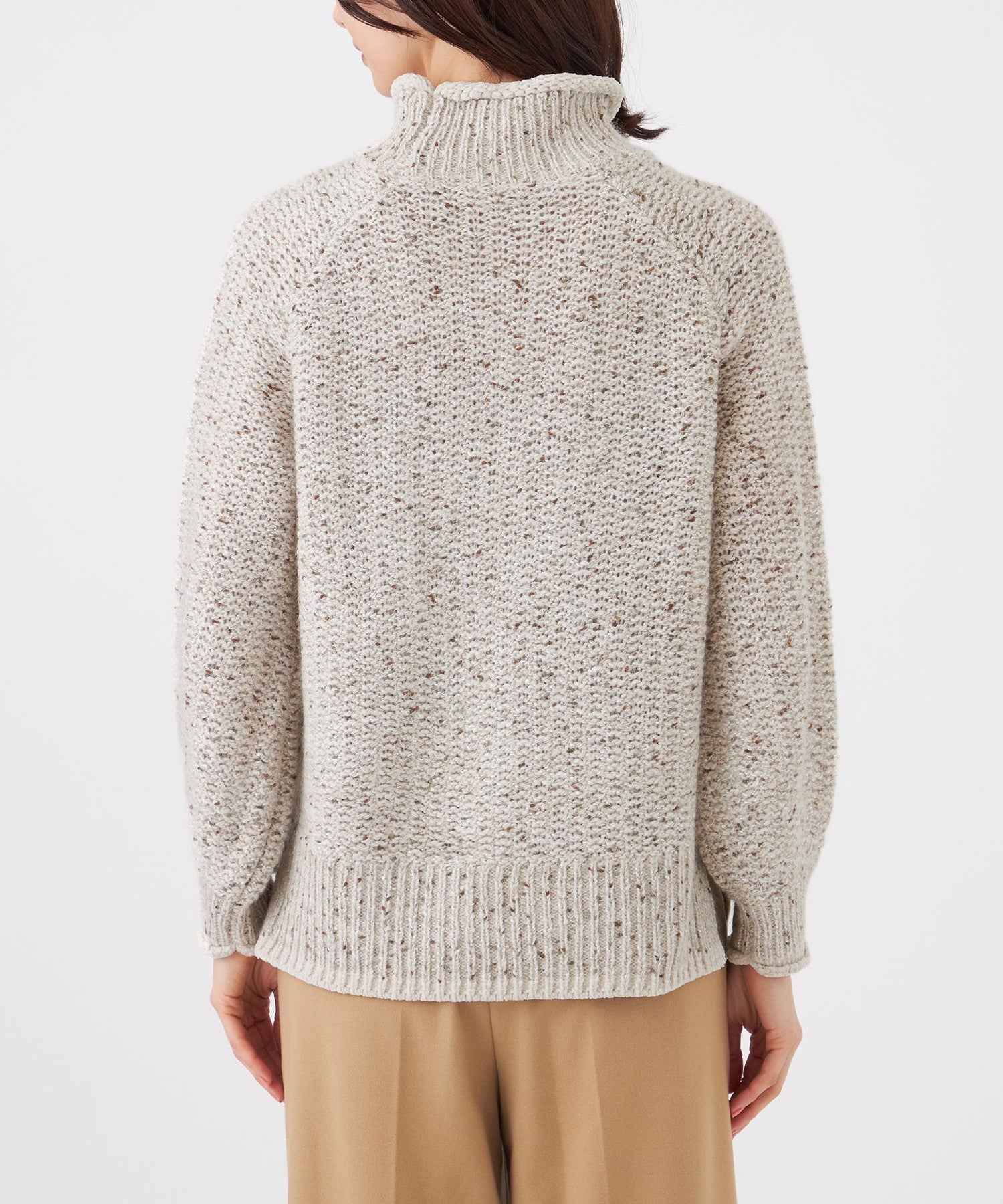 2211-U1N1872440__L,40,