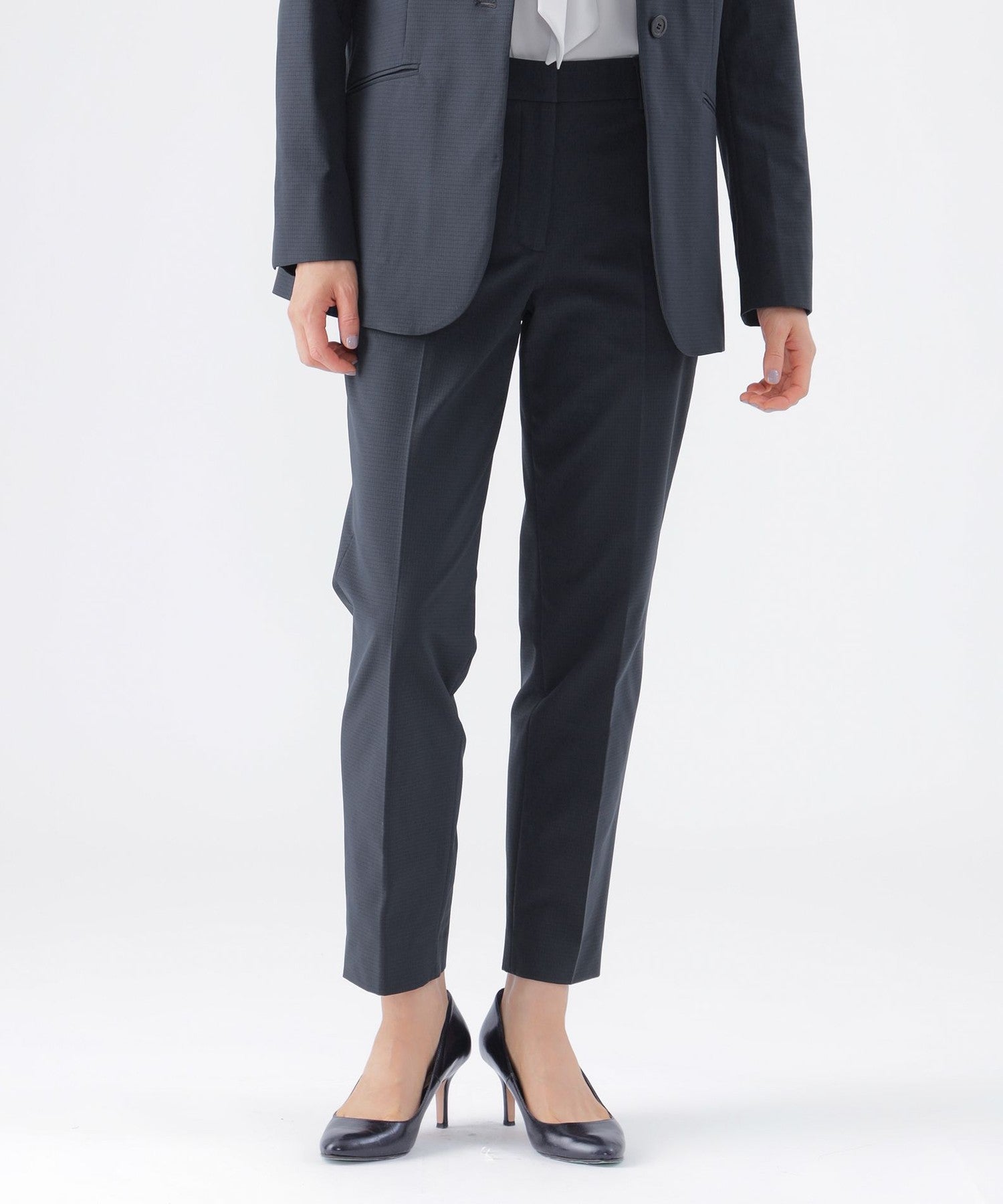 2211-U1R0341028__,28,モデル身長165cm 着用サイズ：38