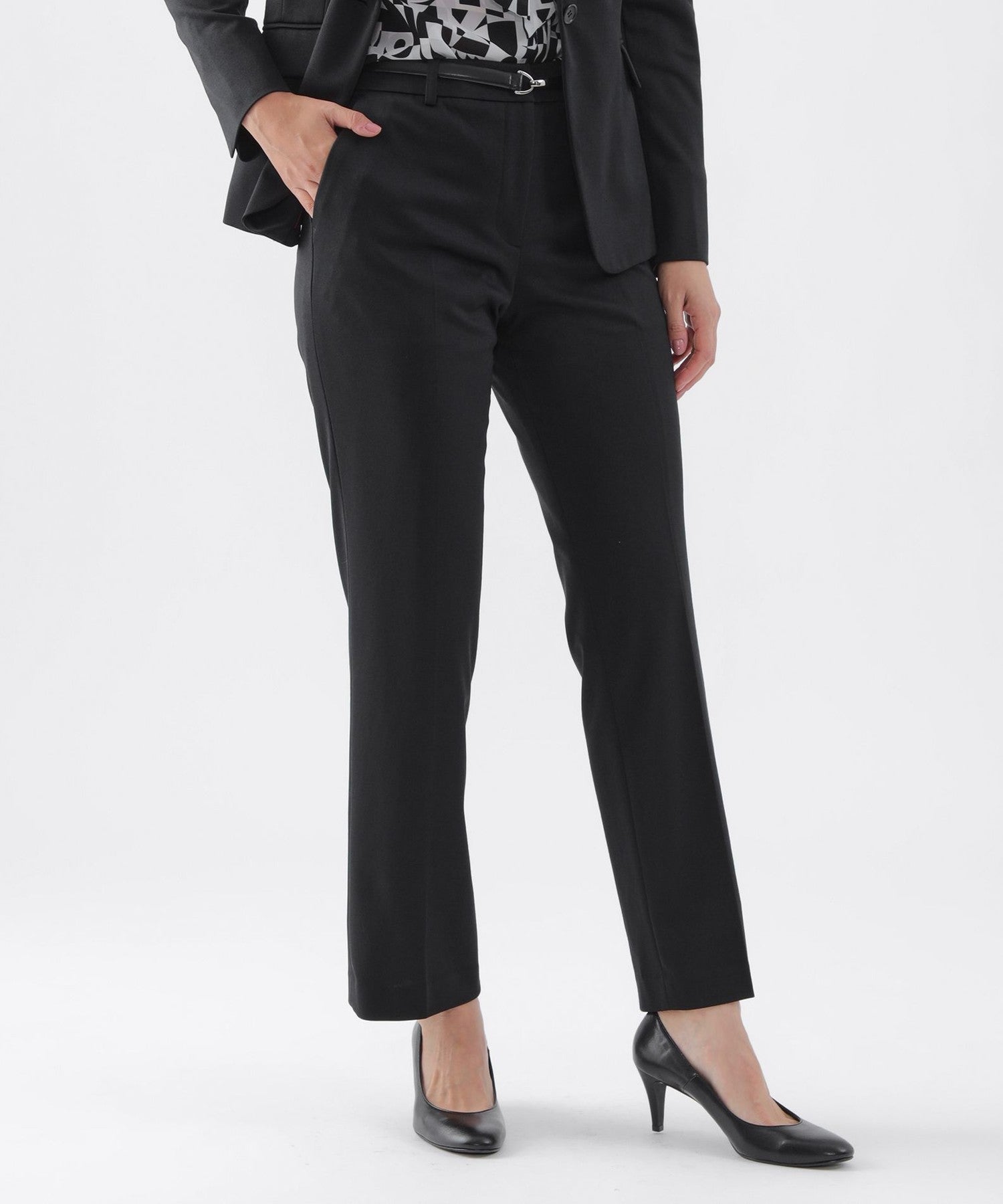 2211-U1R0442309__,09,モデル身長170cm 着用サイズ：38