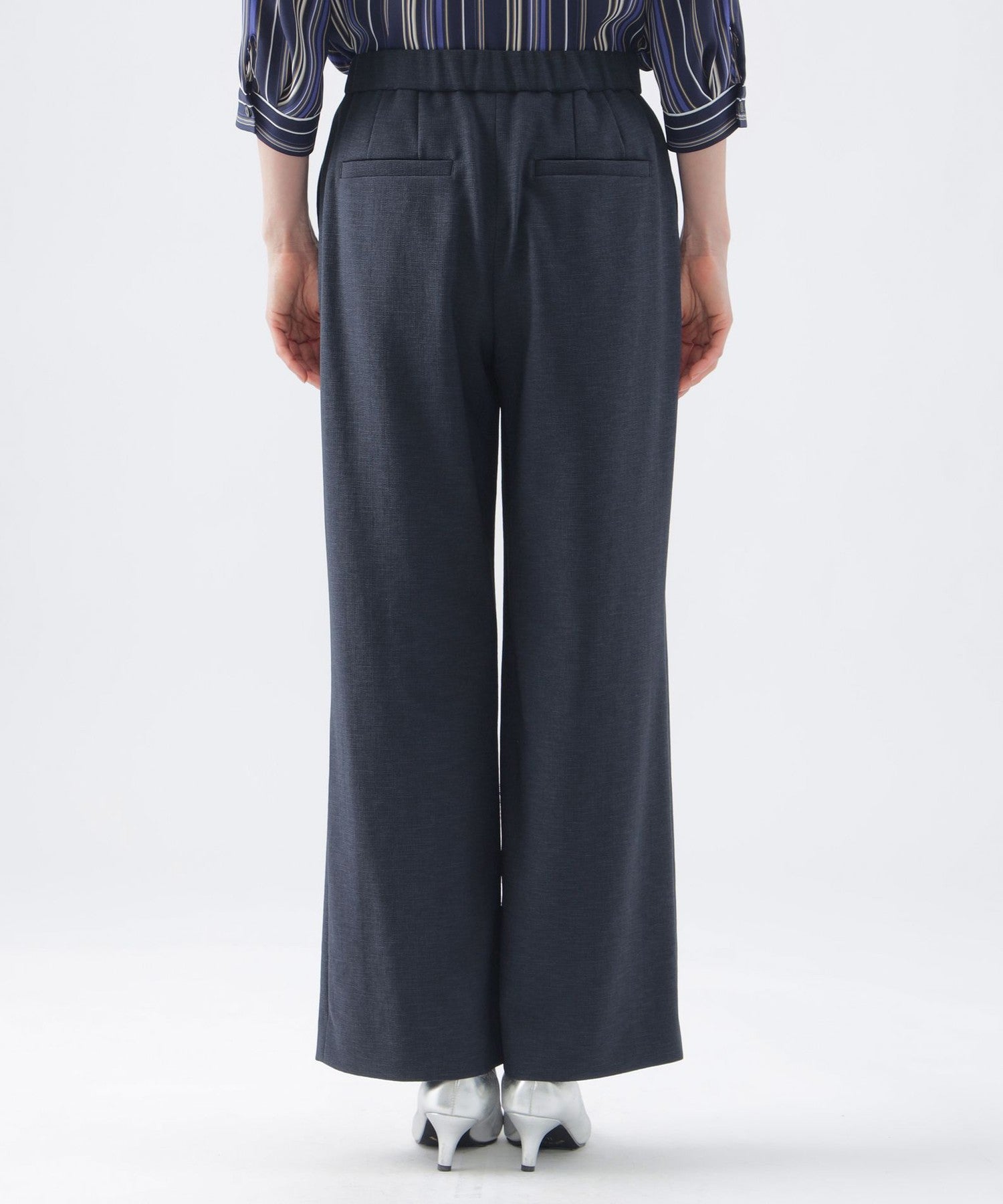 2211-U1R0553028__L,28,