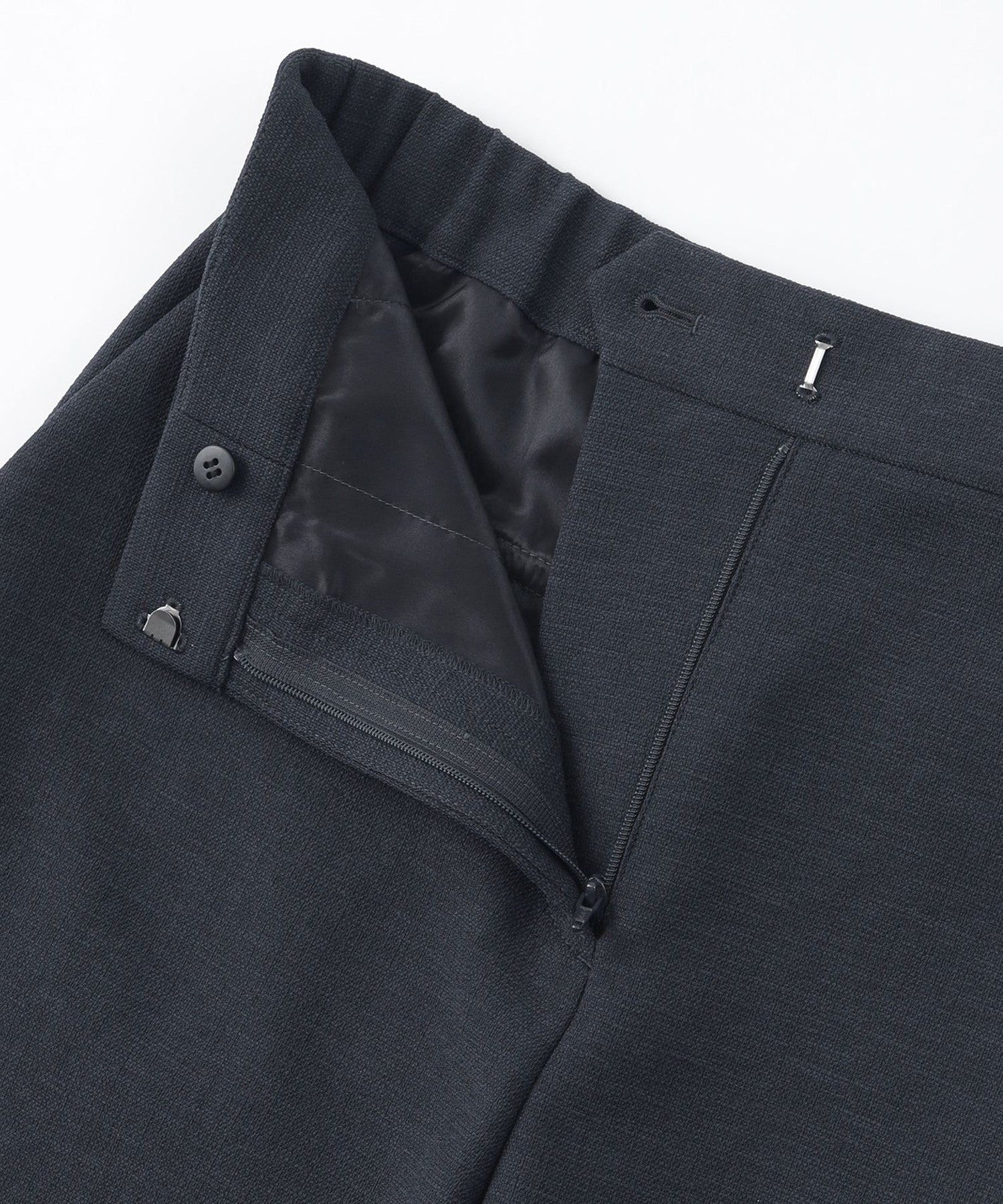 2211-U1R0553028__N,28,