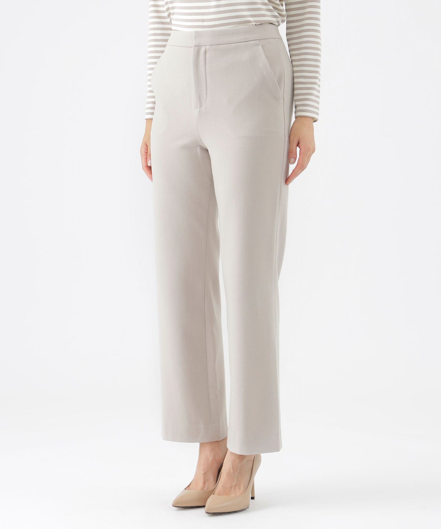 2211-U1R0744740__L,40,