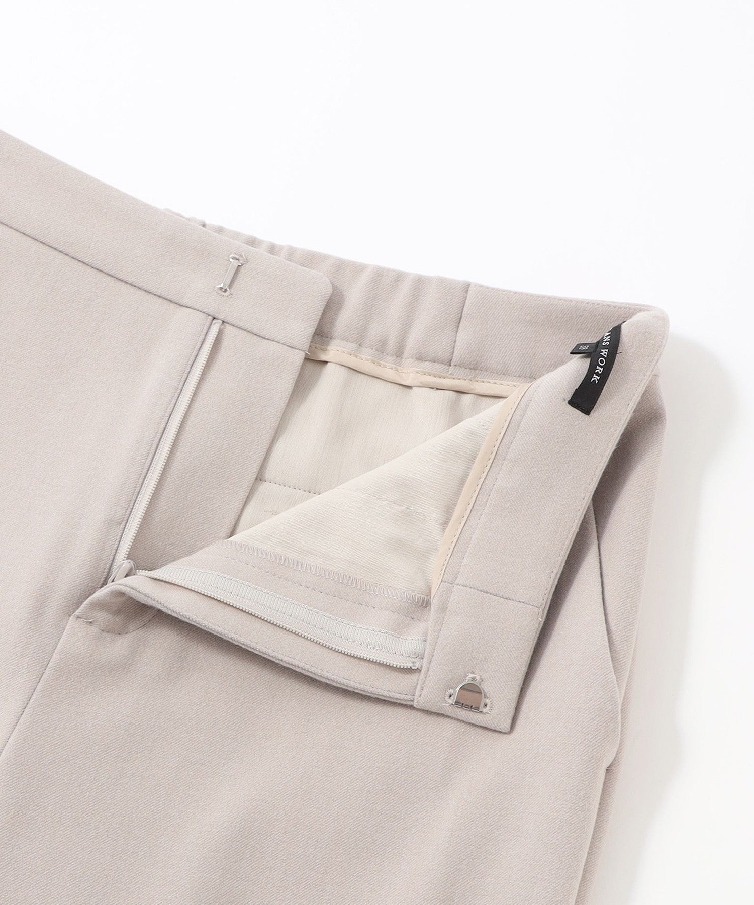 2211-U1R0744740__O,40,