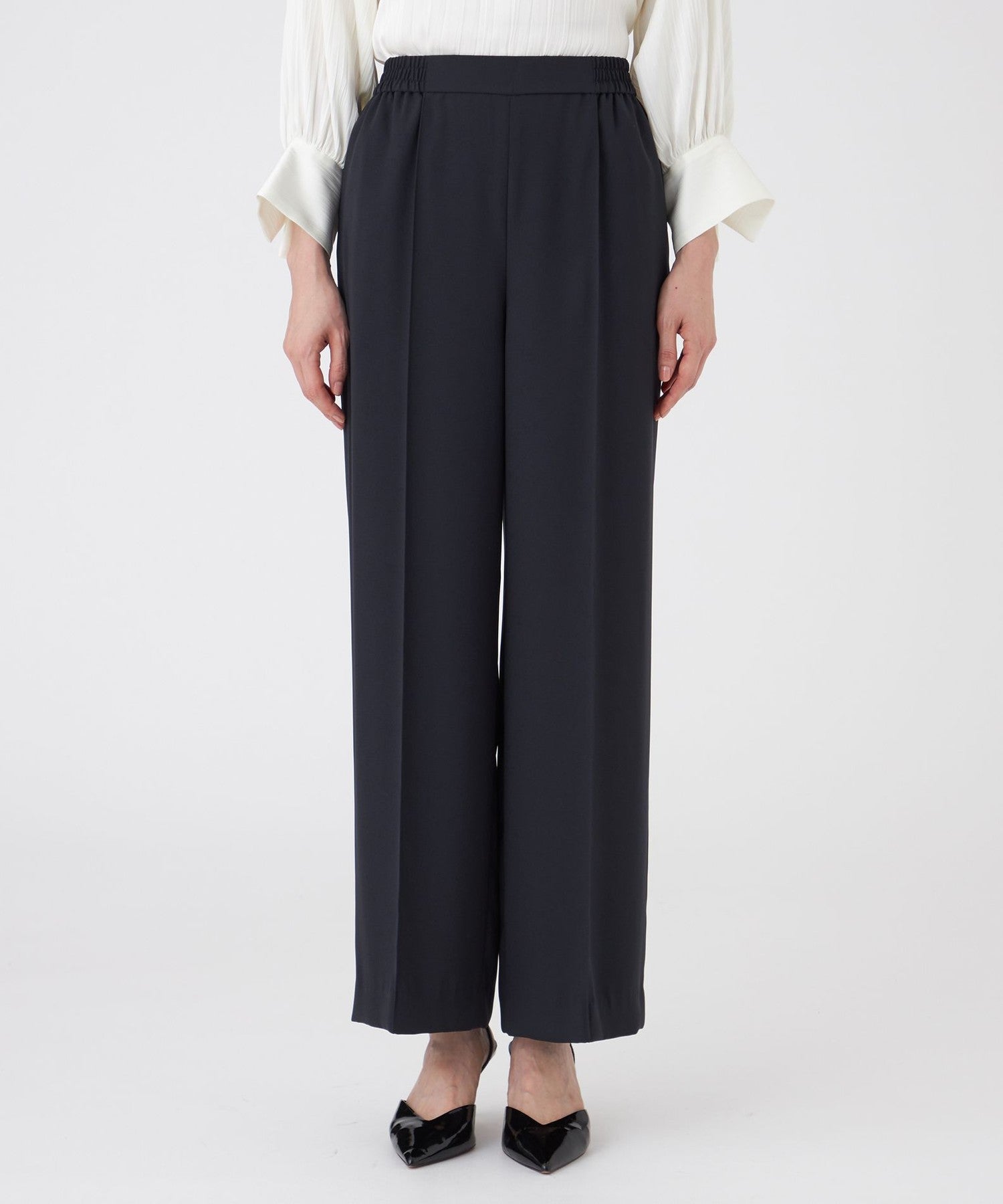 2211-U1R1364328__J,28,