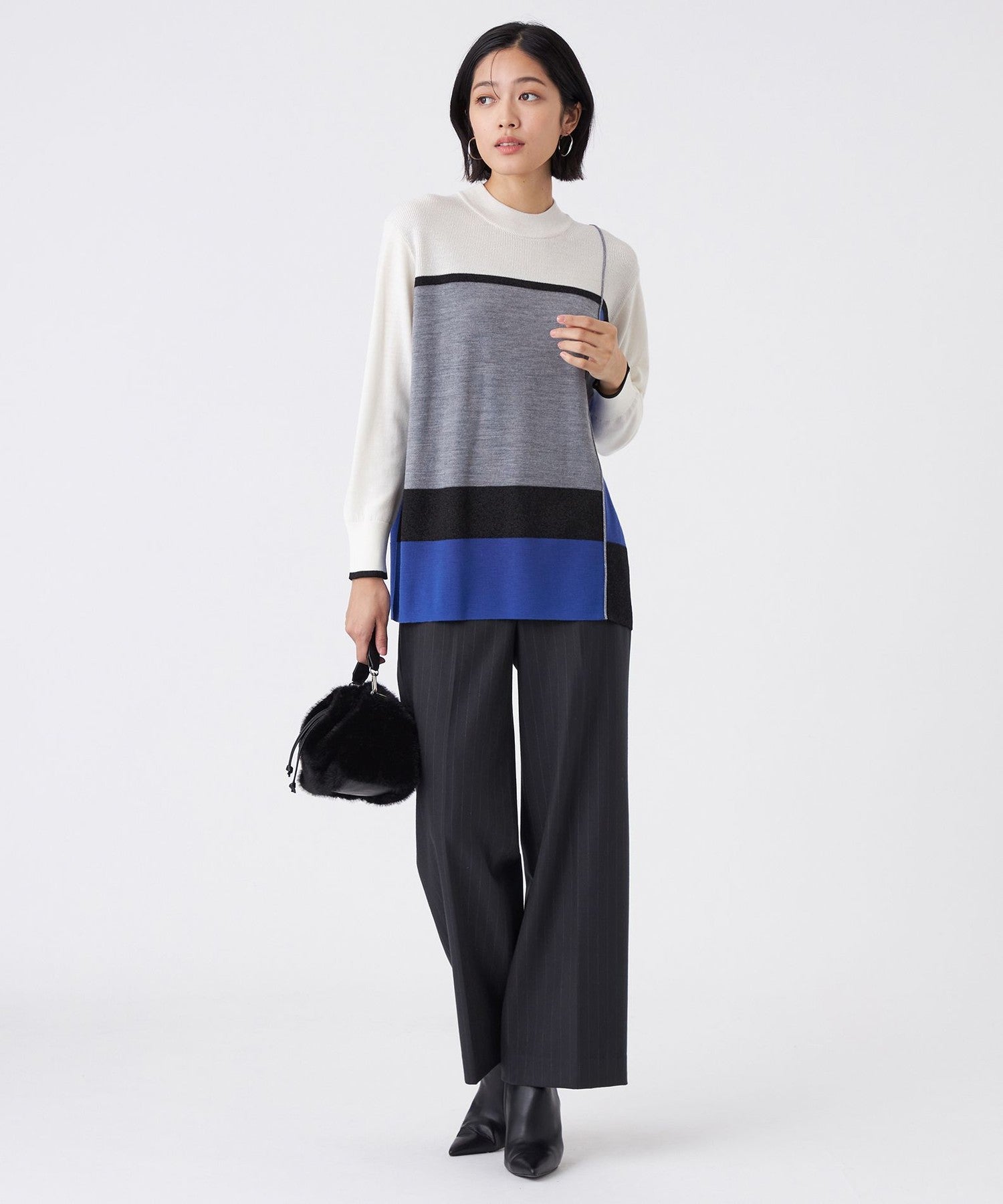 2211-U1R1766628__A,28,