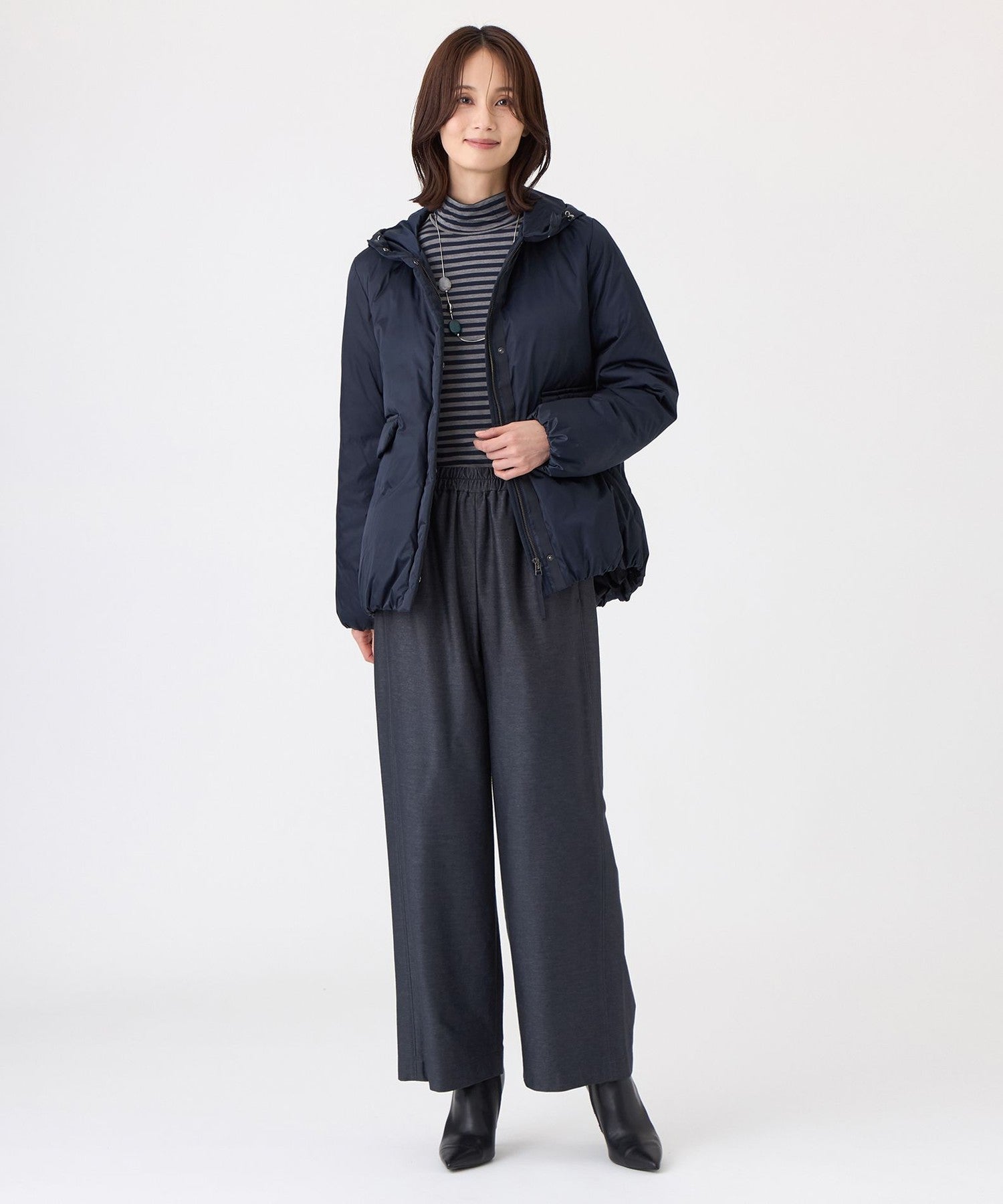 2211-U1R1967328__I,28,