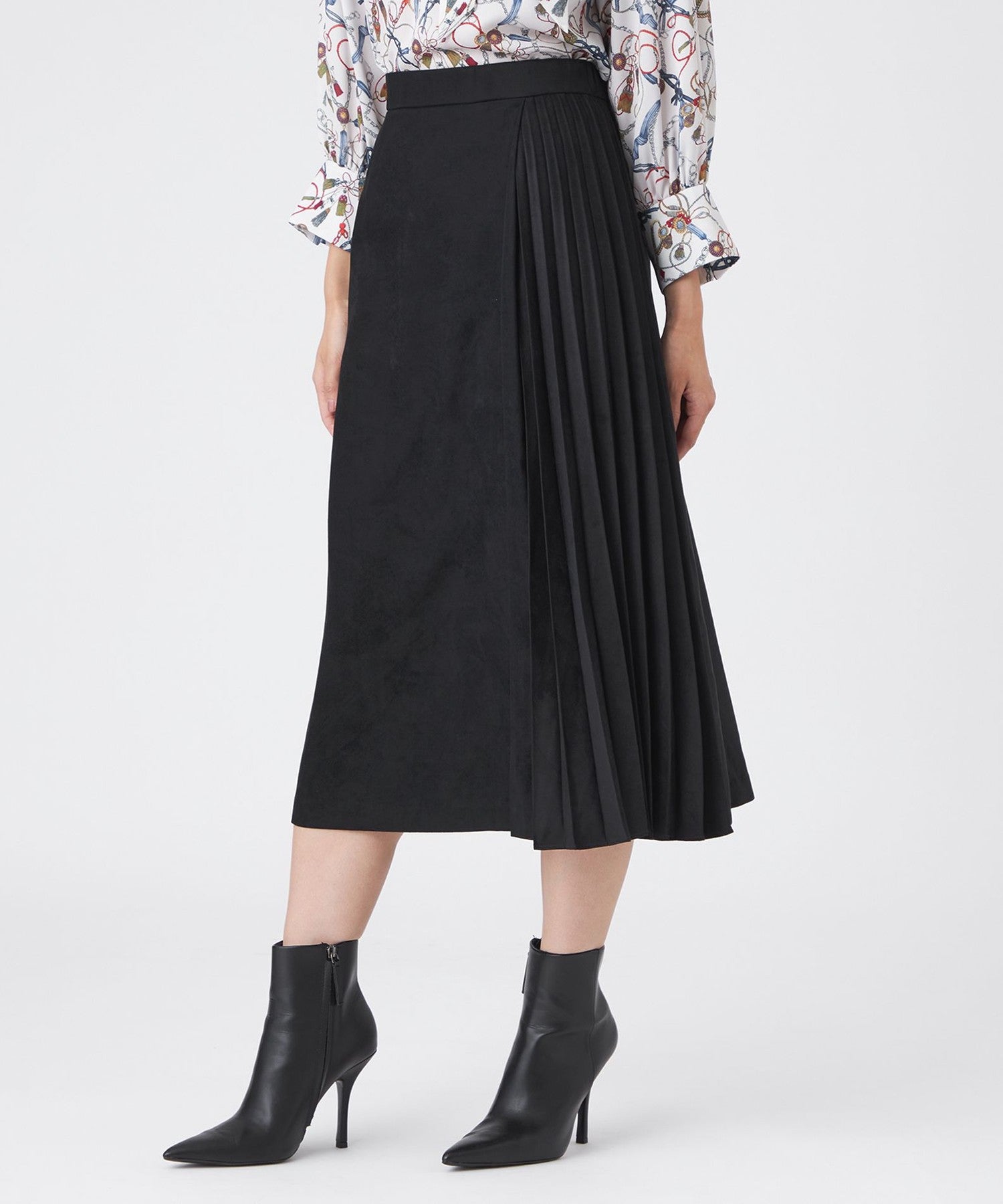 2211-U1S0762028__,28,