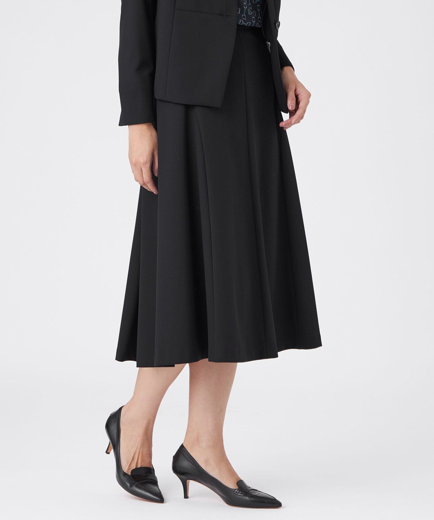 2211-U1S1062529__,29,モデル身長167cm 着用サイズ：38