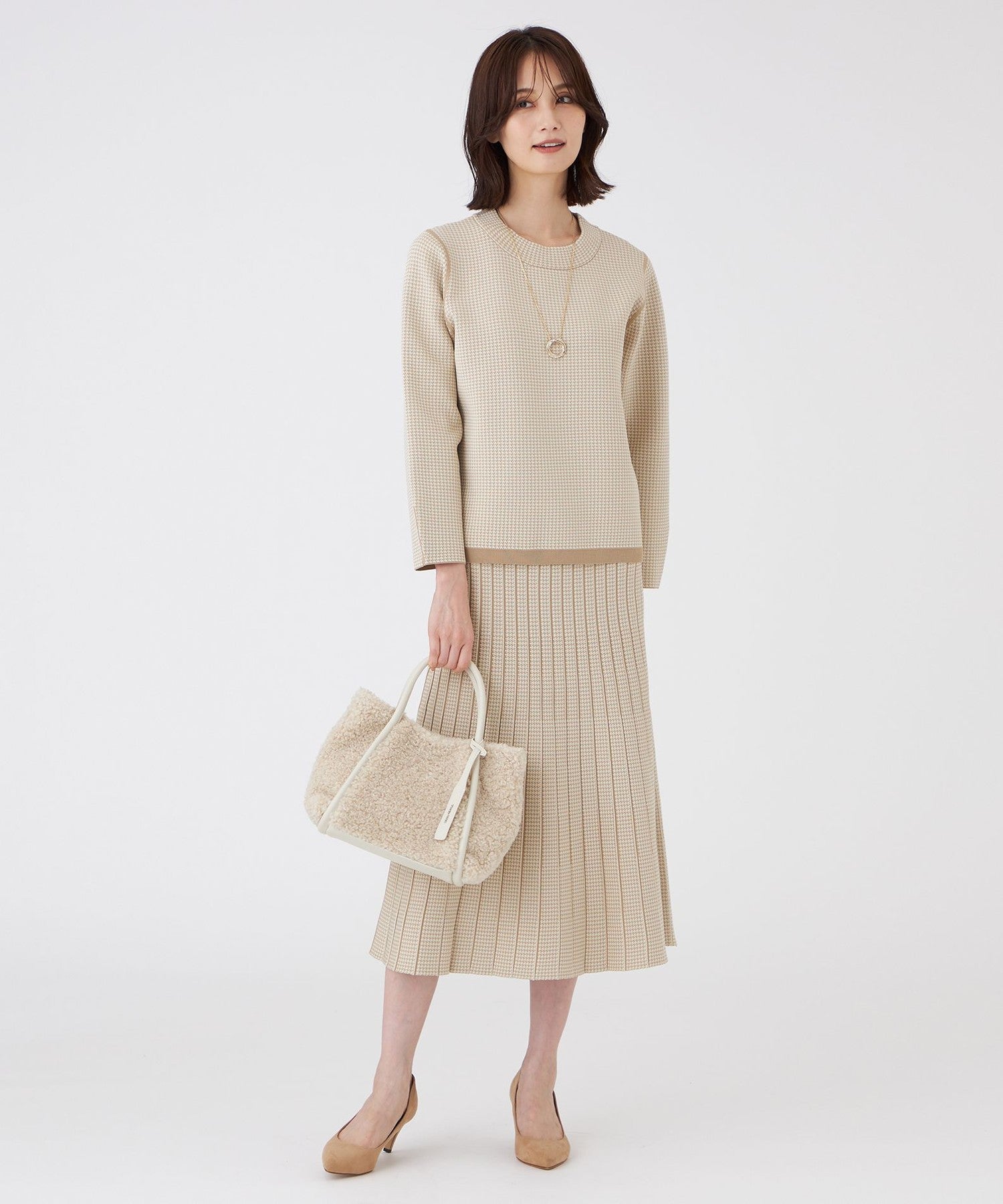 2211-U1S1664440__L,40,