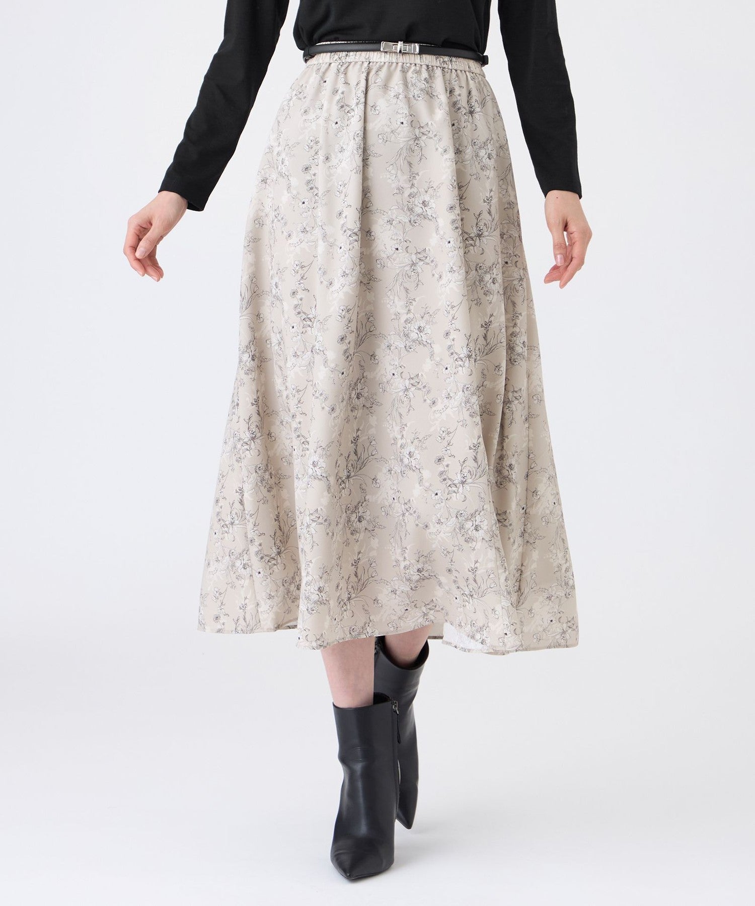 2211-U1S1965340__,40,モデル身長171cm 着用サイズ：38