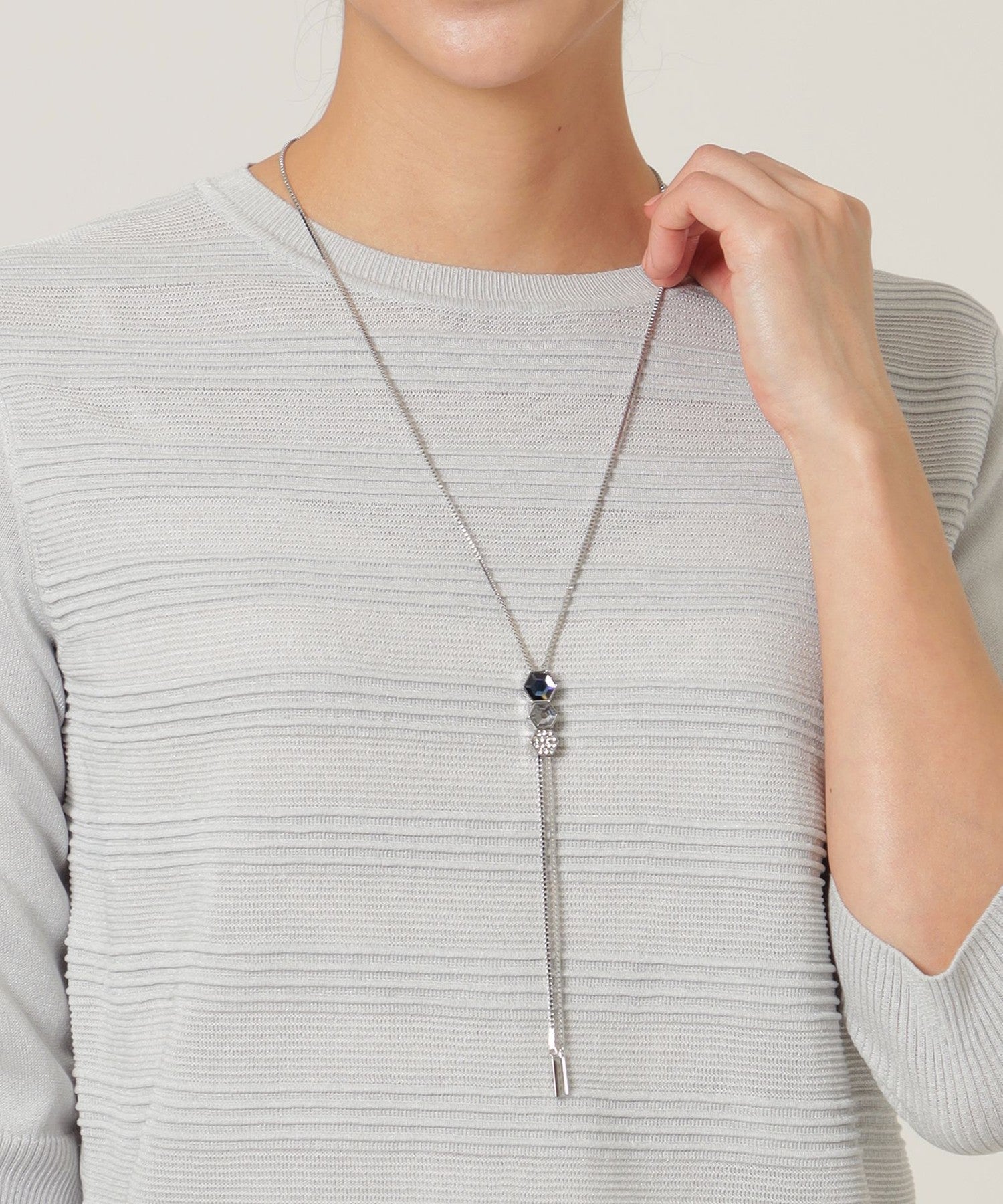 2211-U1V0812228__,28,