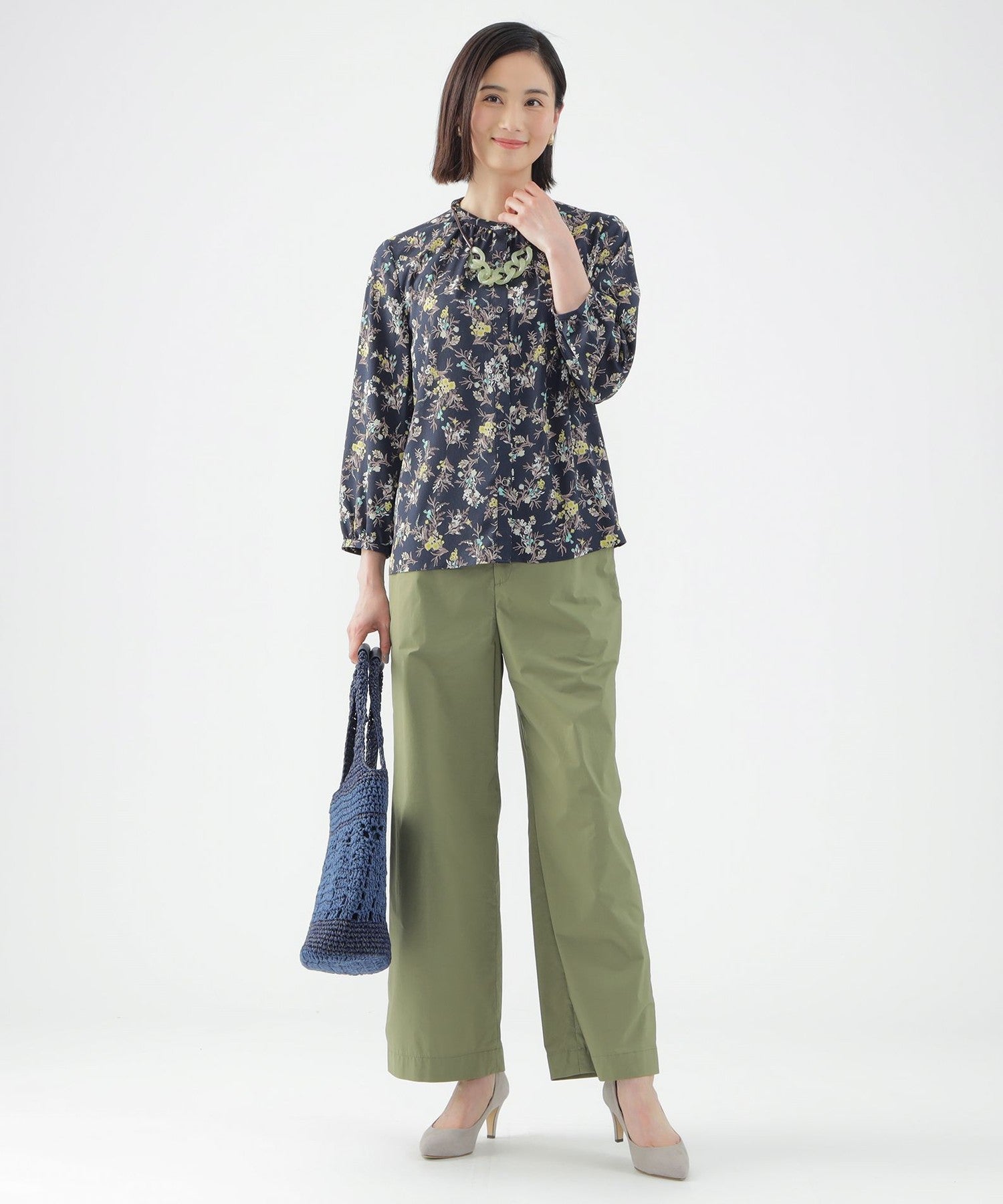 2211-U1V1133770__H,70,