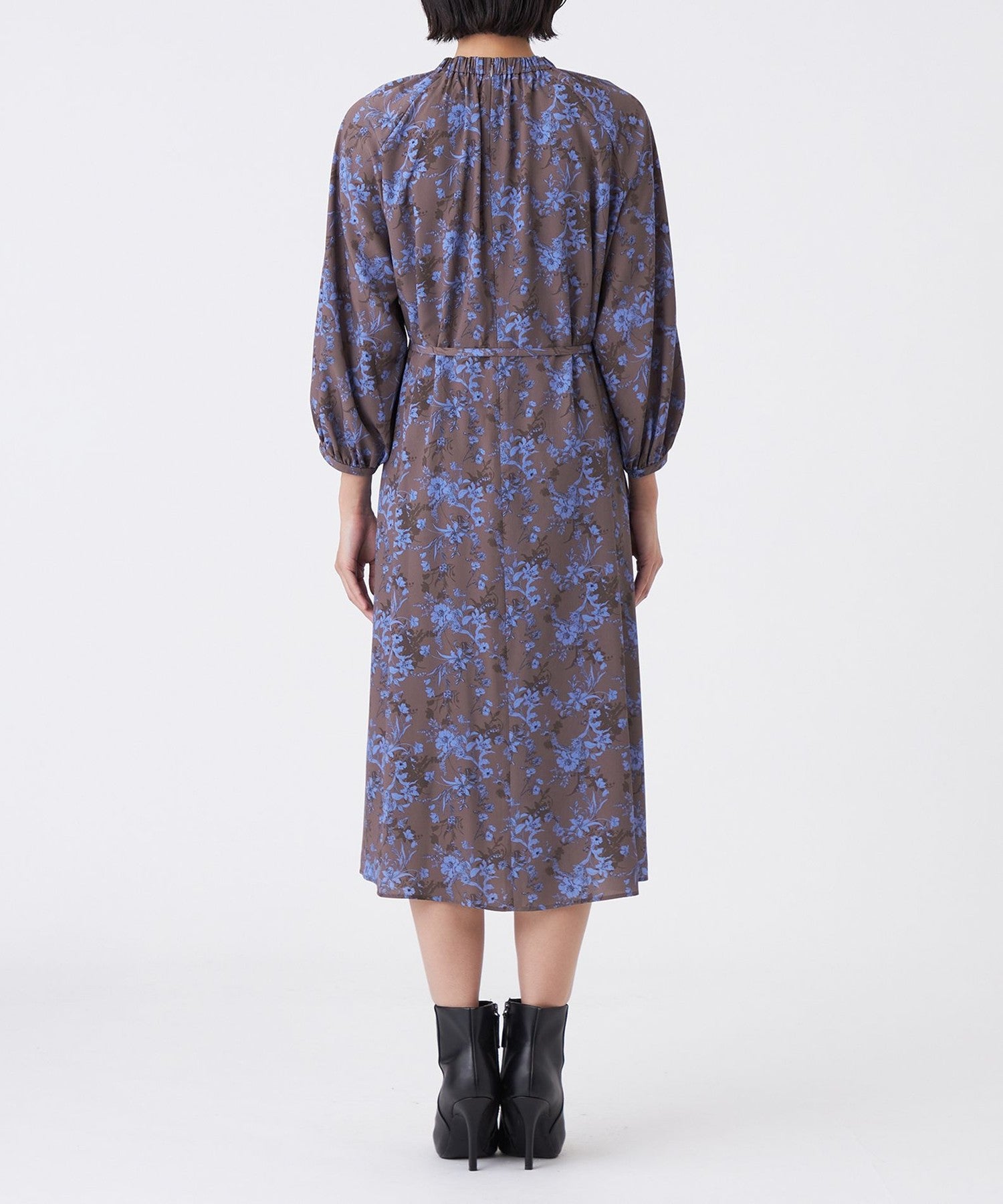 2212-U3J0865356__M,56,