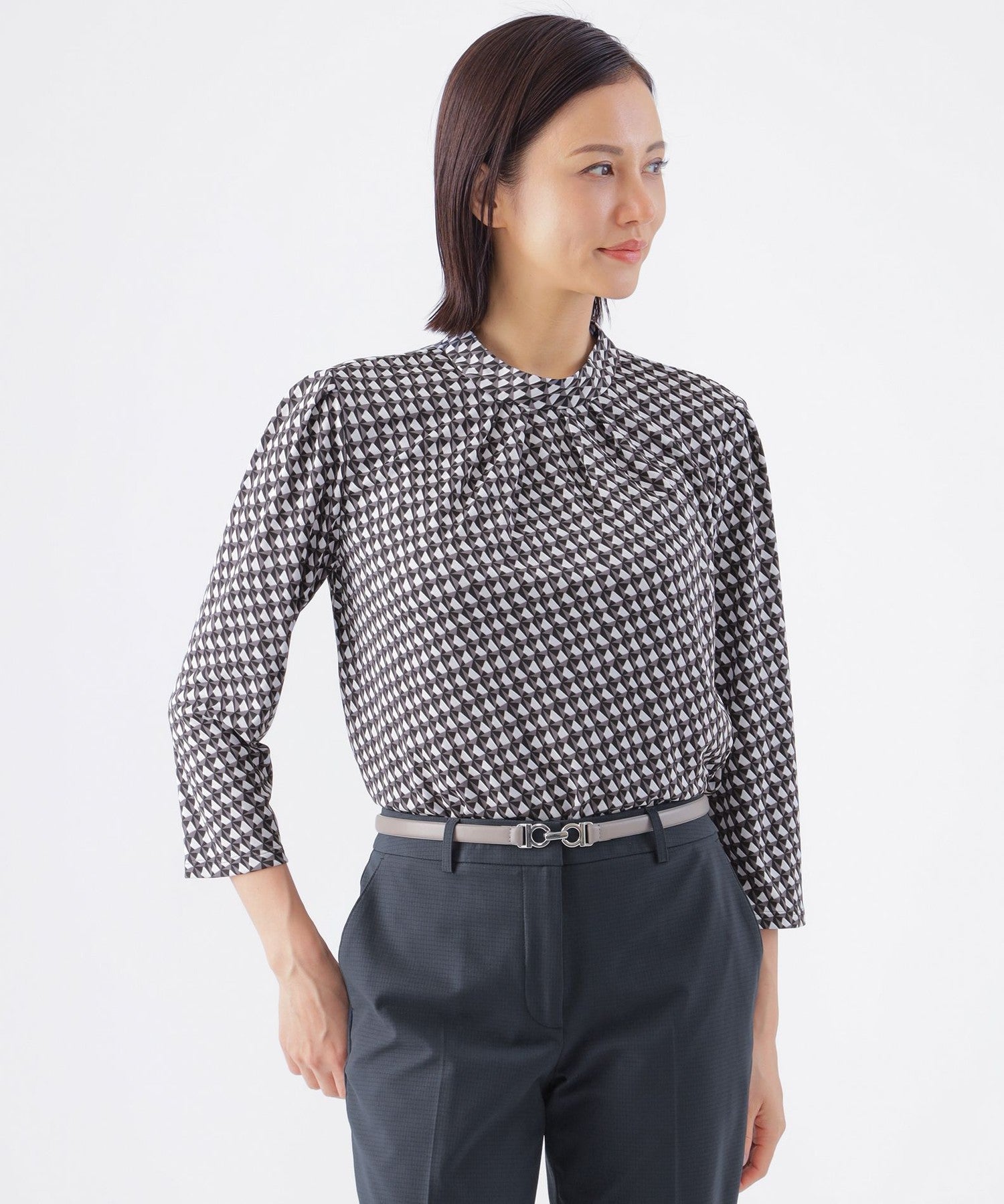 2212-U3M0541109__,09,