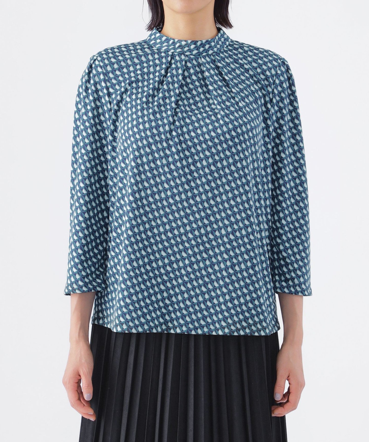 2212-U3M0541172__J,72,