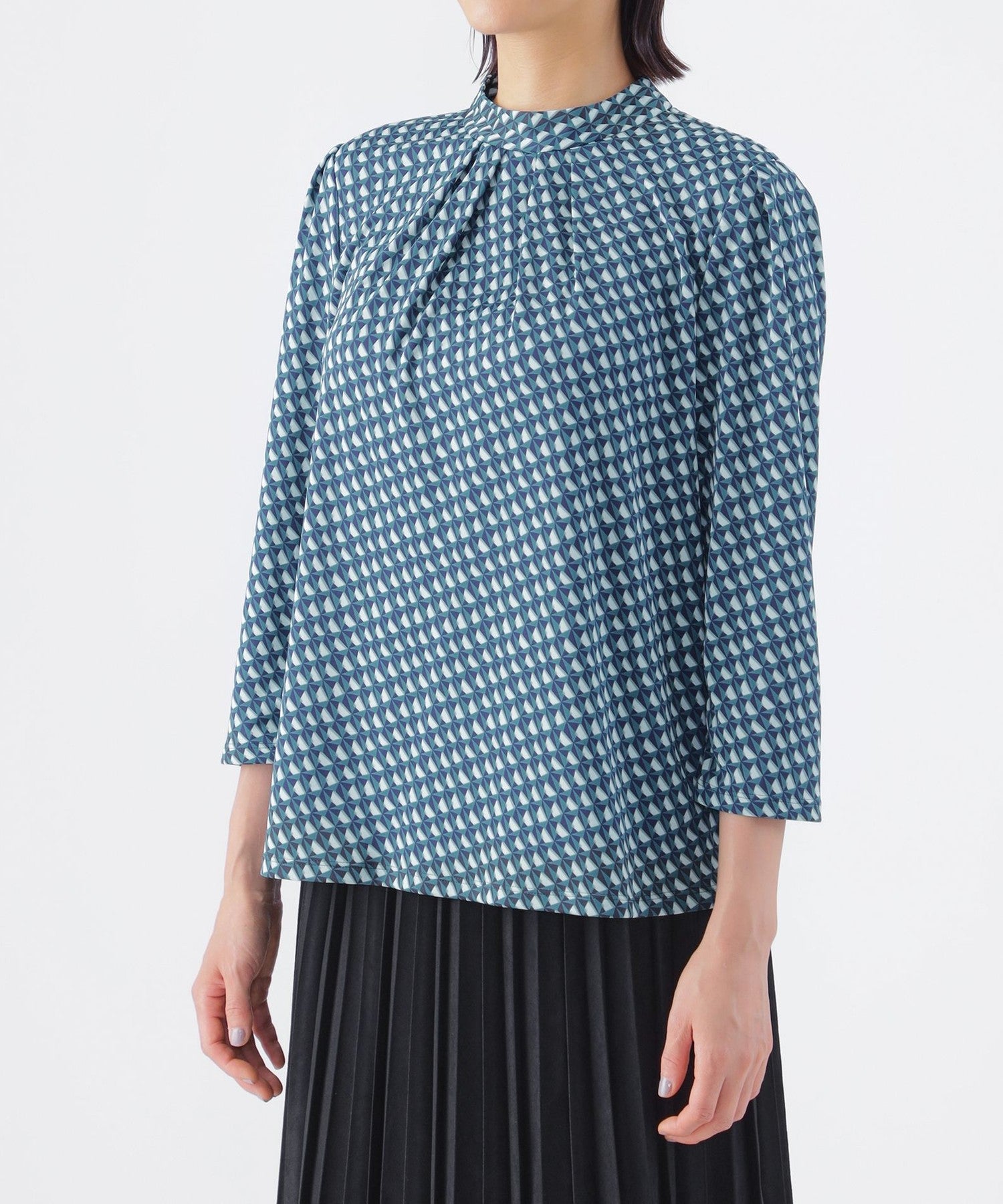 2212-U3M0541172__K,72,