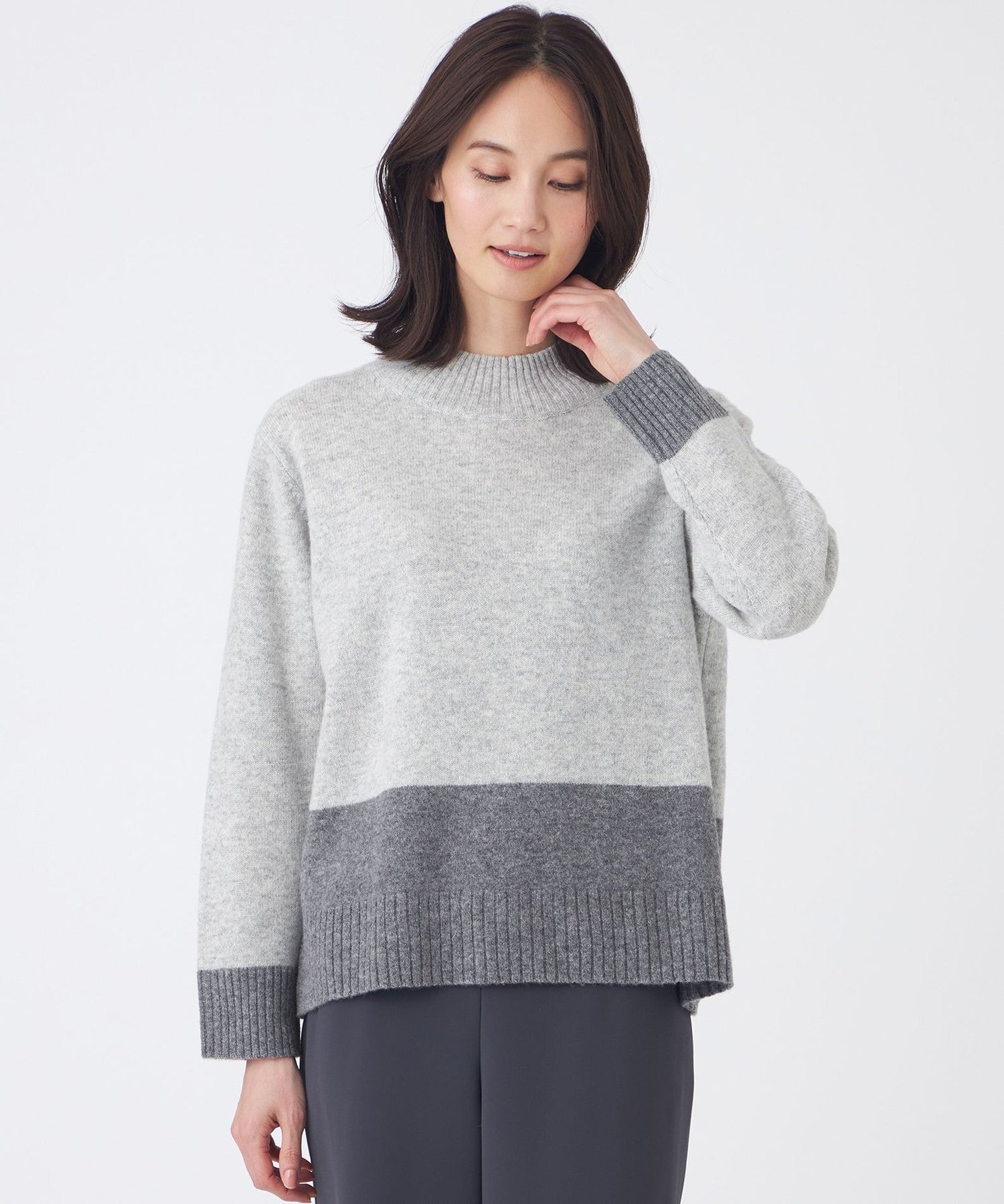 2212-U3N2566507__,07,