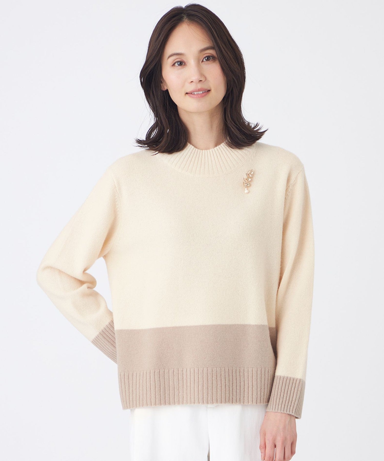 2212-U3N2566540__,40,