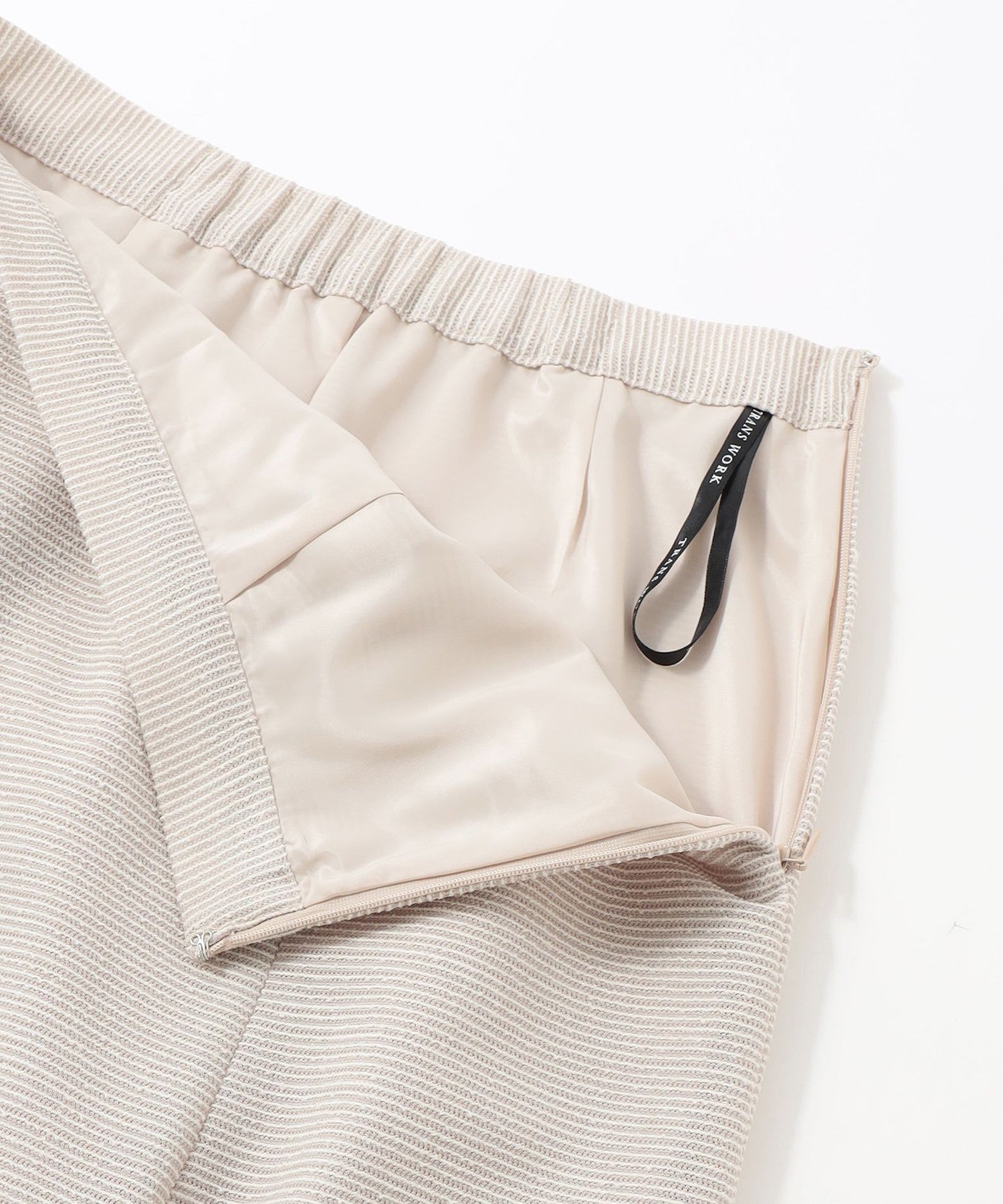 2212-U3S0943140__M,40,