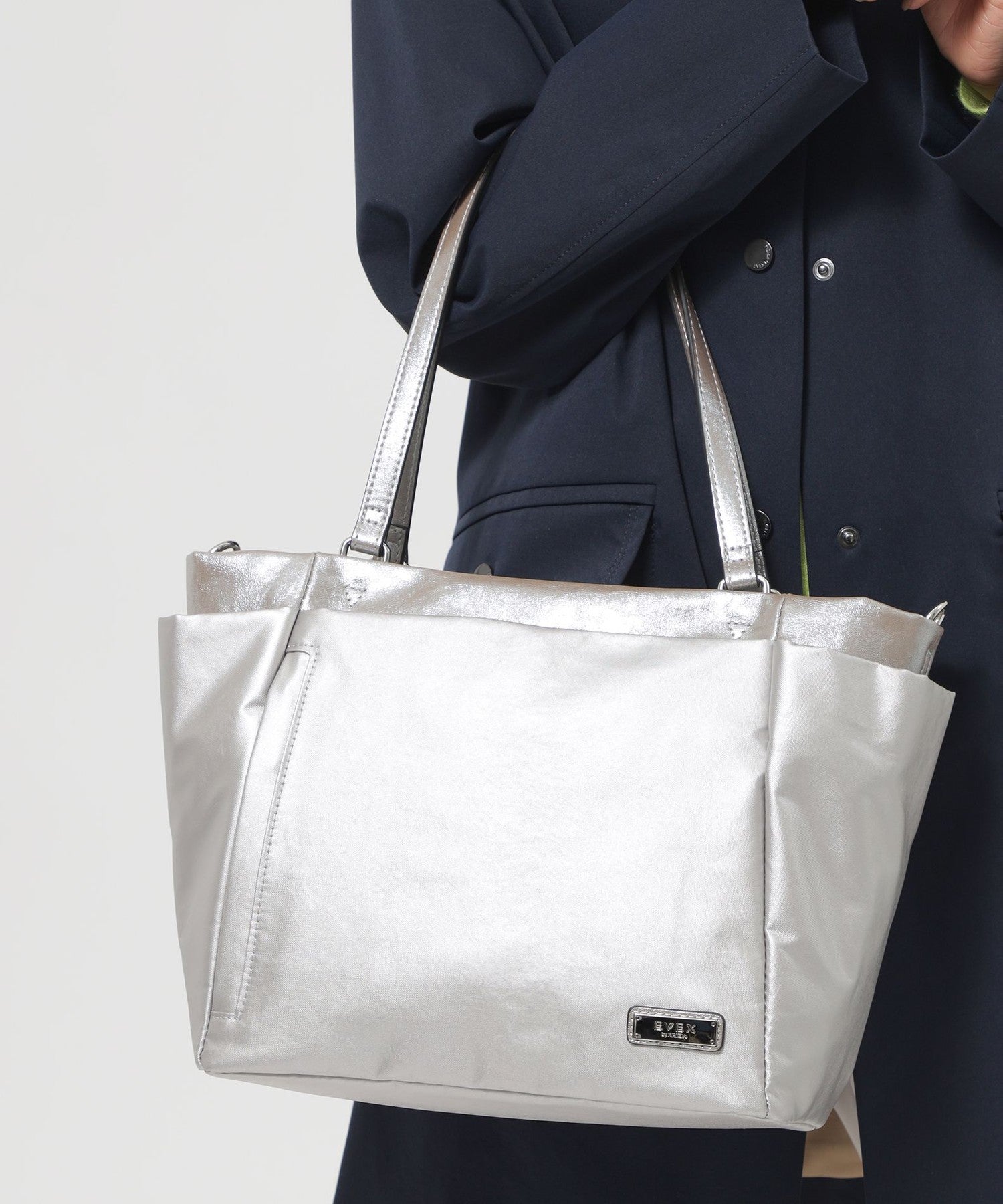 2213-U511152190__H,90,