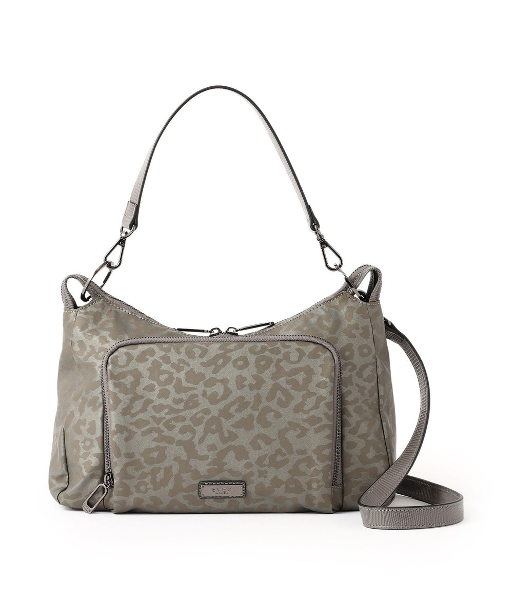 ノンネイティブ　ピッグスエード　ショルダーバッグ ノンネイティブ ピッグスエード ショルダーバッグ - メルカリ