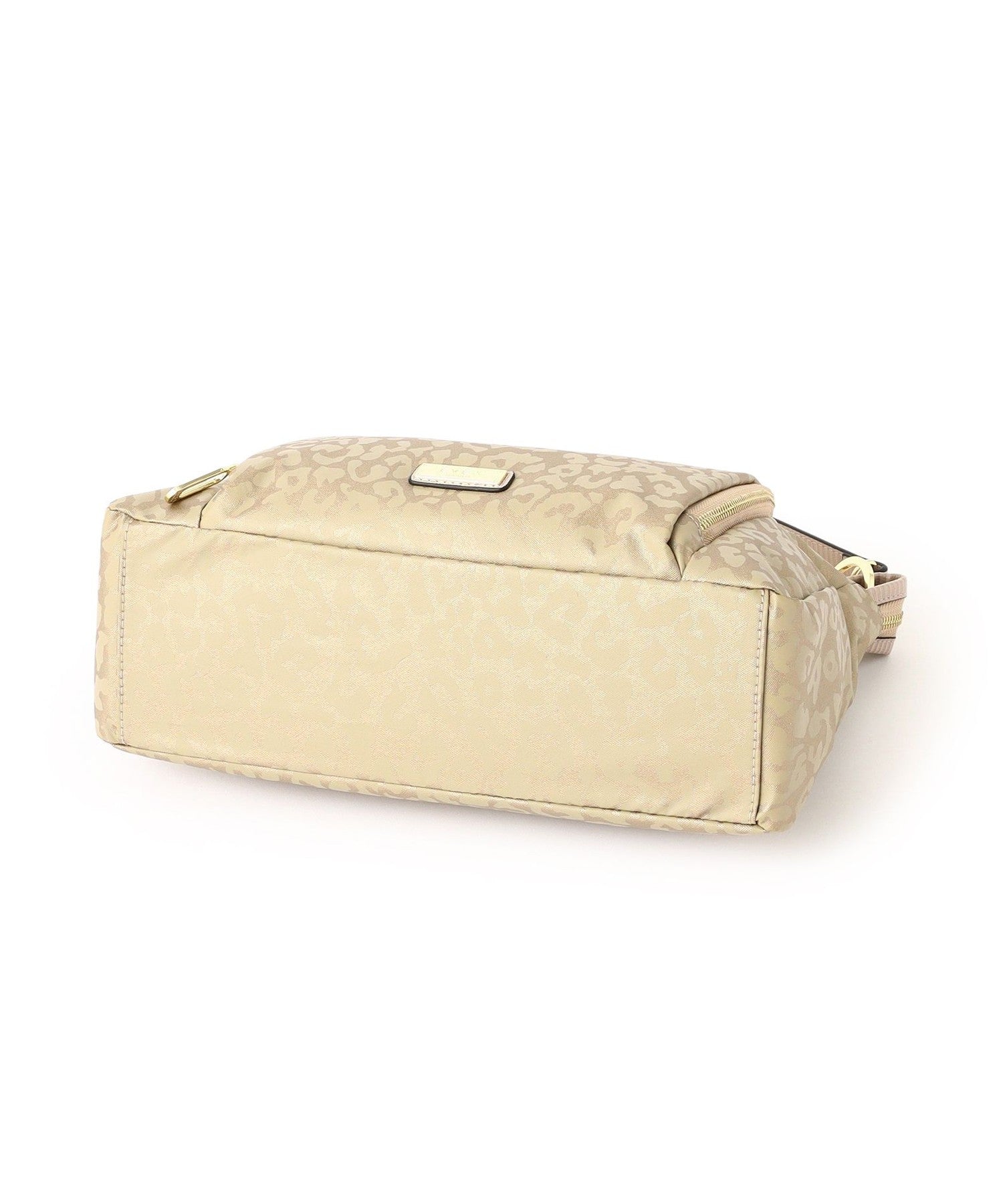 2213-U511262194__N,94,