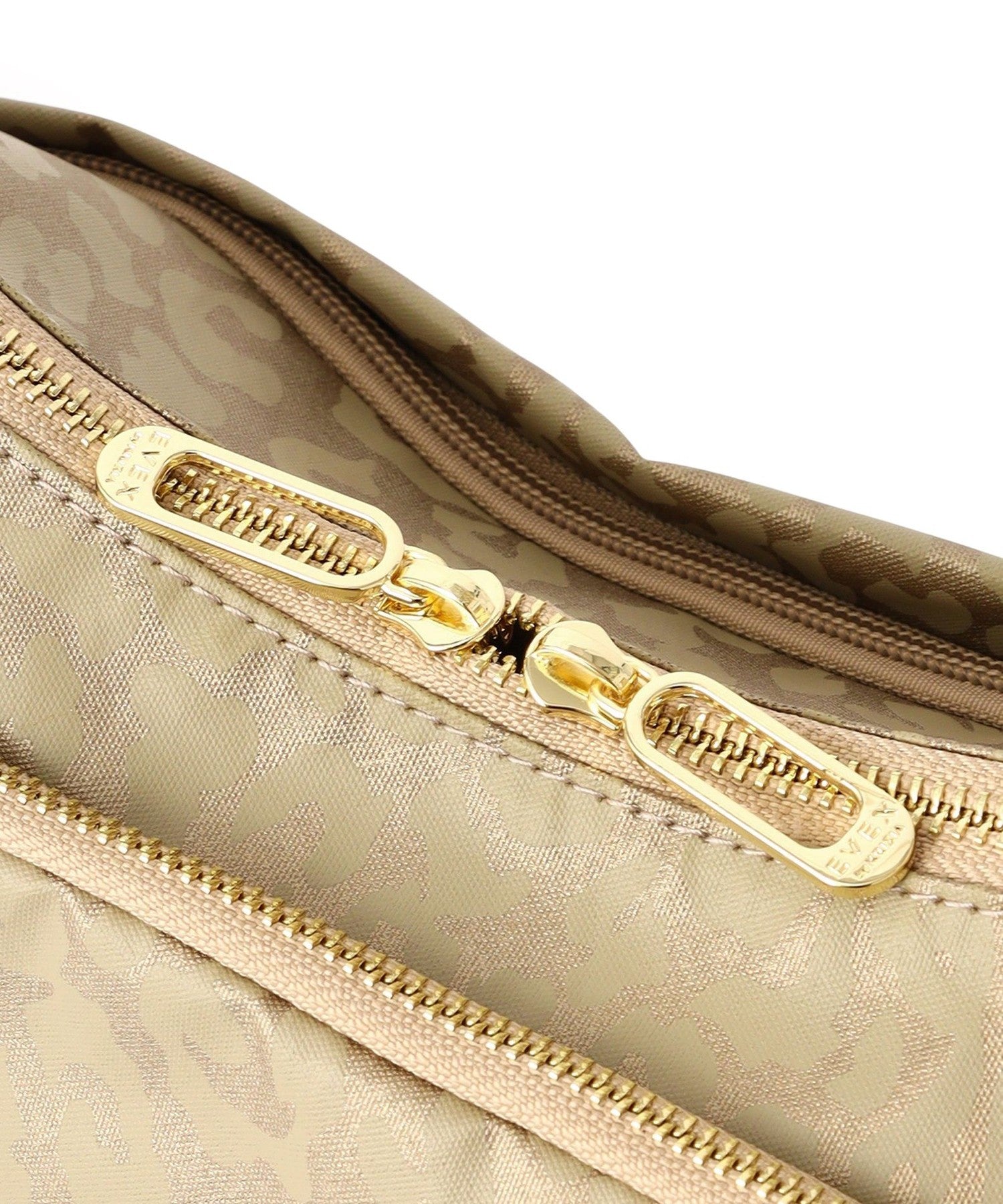 2213-U511262194__P,94,