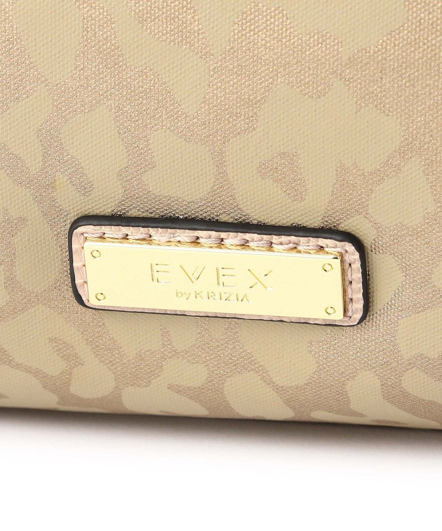 2213-U511262194__T,94,