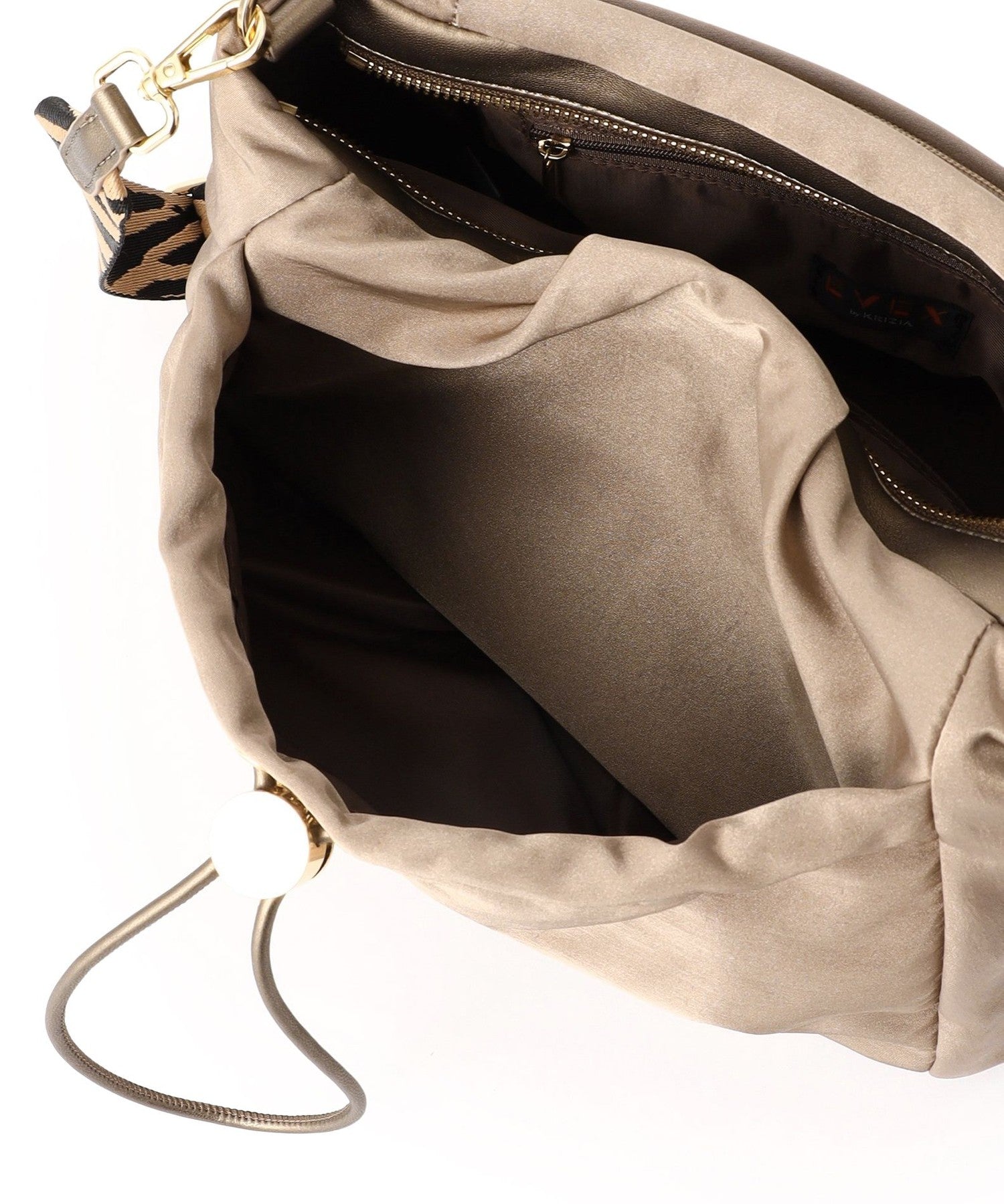 2213-U511362240__P,40,