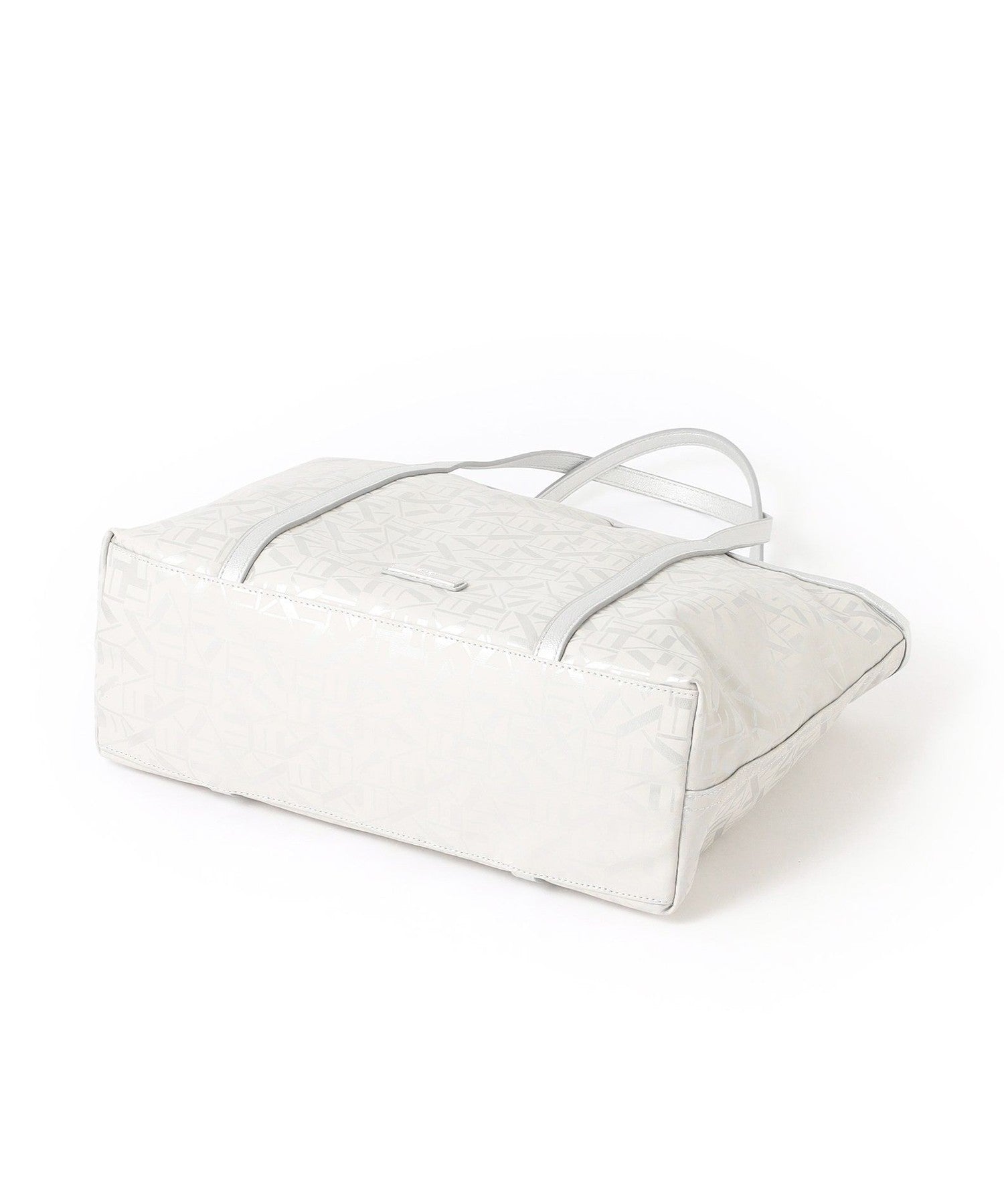 2213-U511452390__N,90,