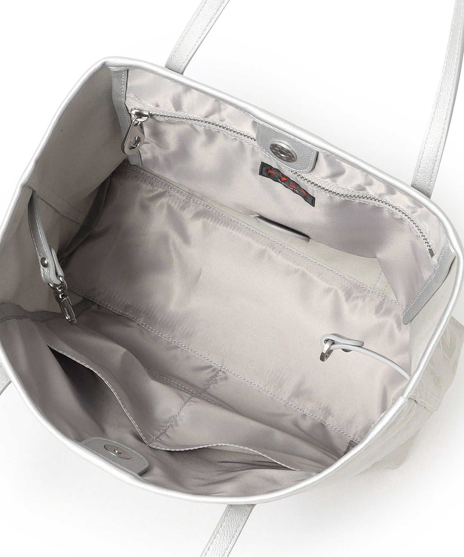 2213-U511452390__P,90,