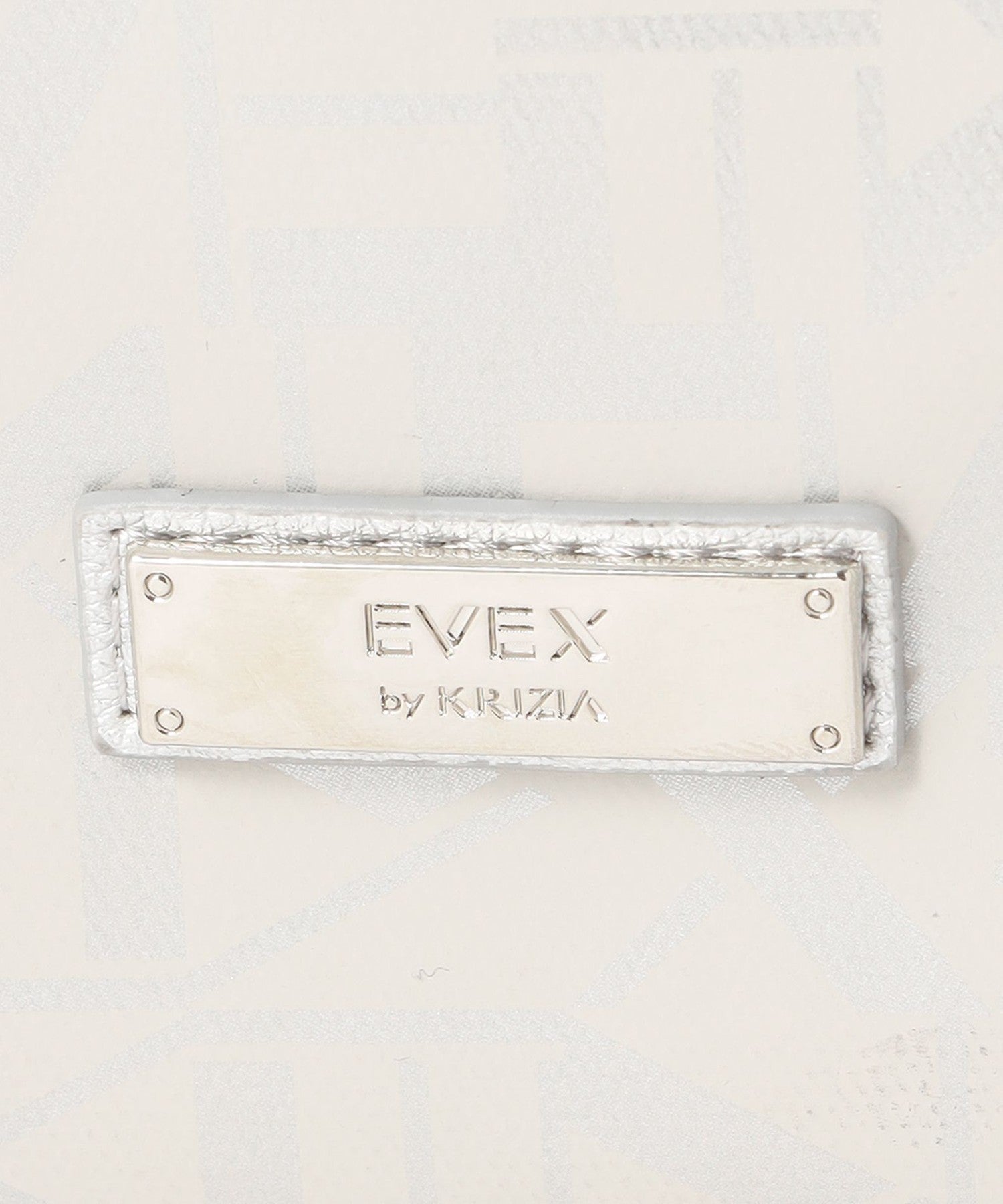 2213-U511452390__S,90,