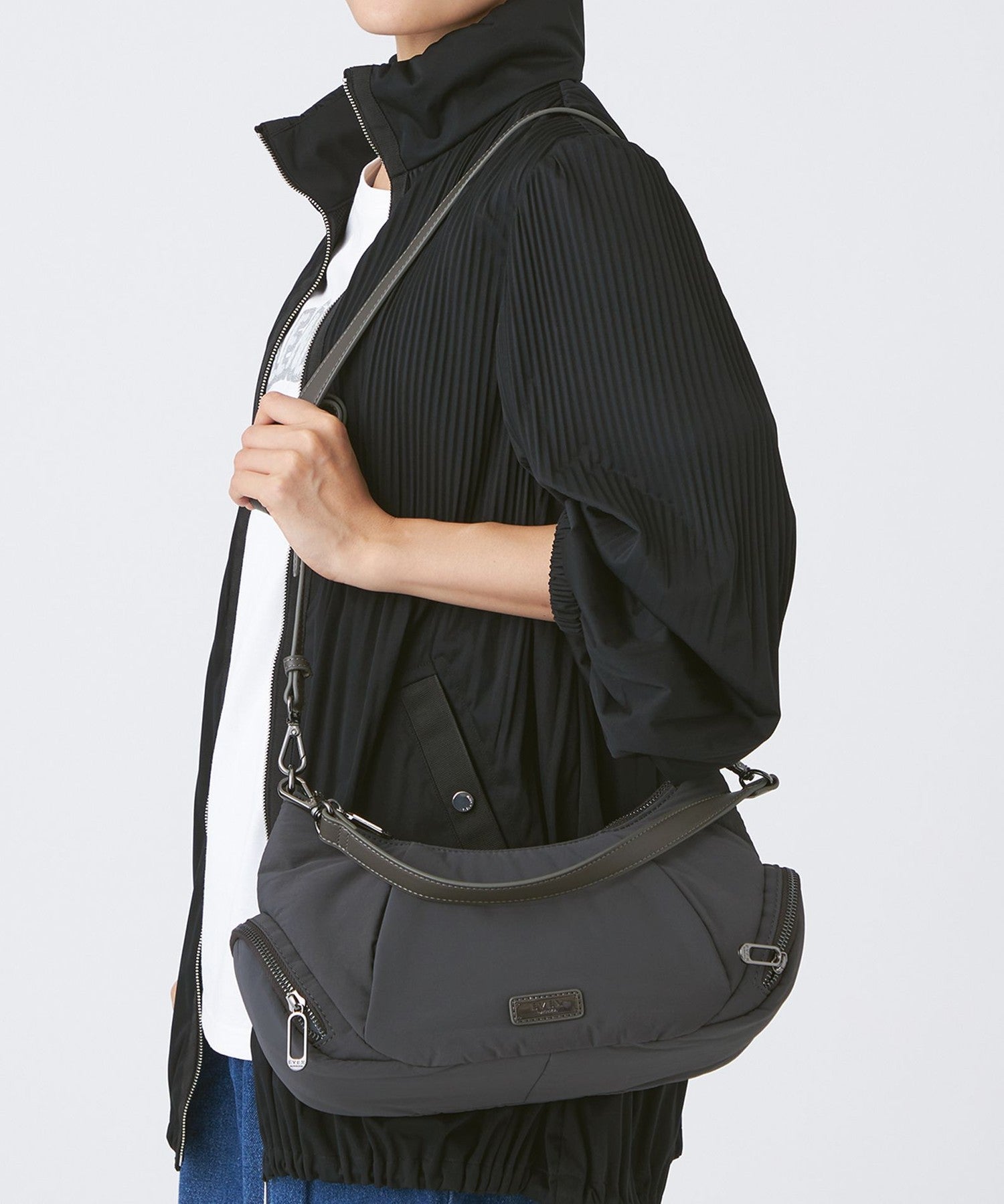 2213-U511462308__H,08,