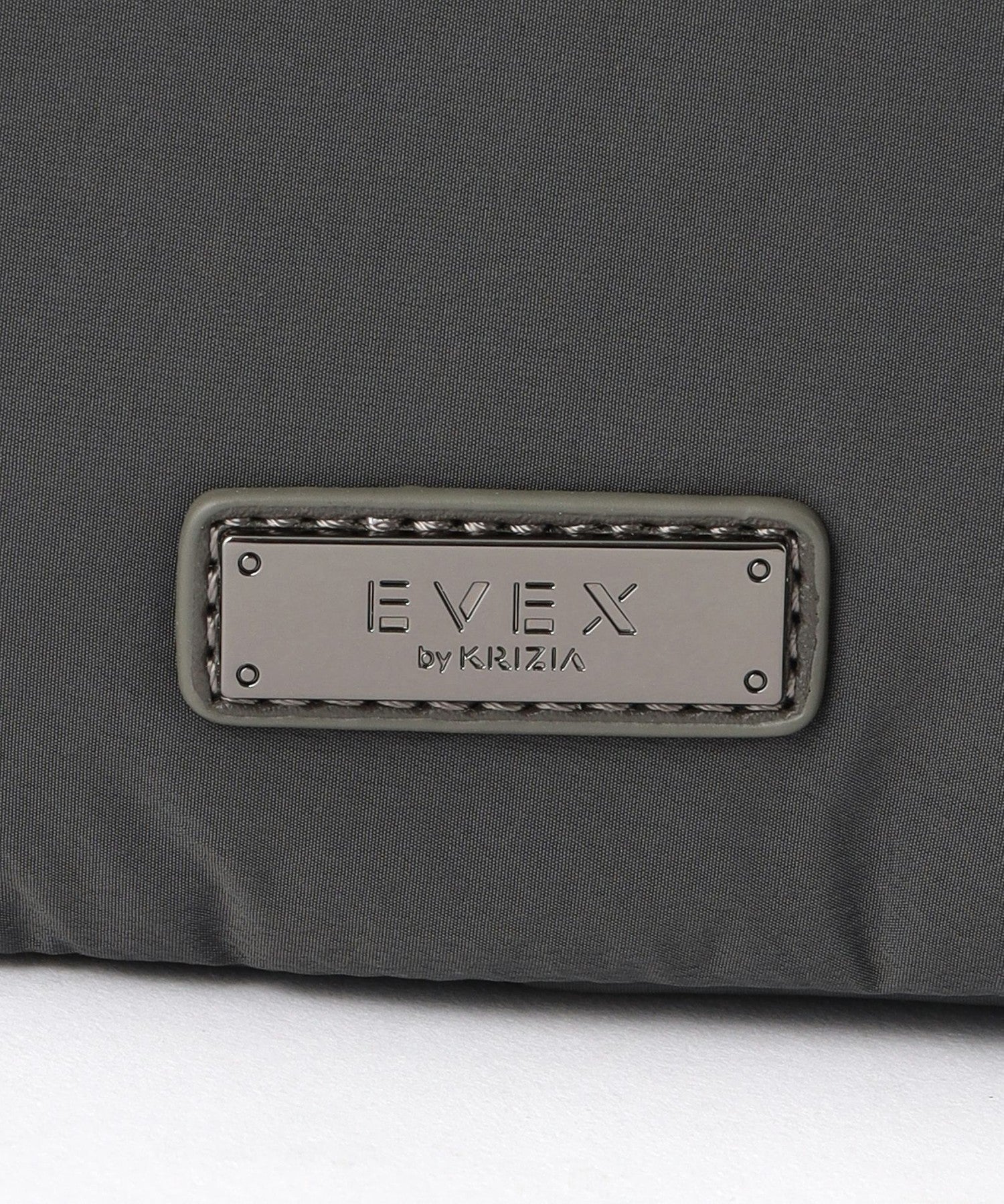 2213-U511462308__S,08,