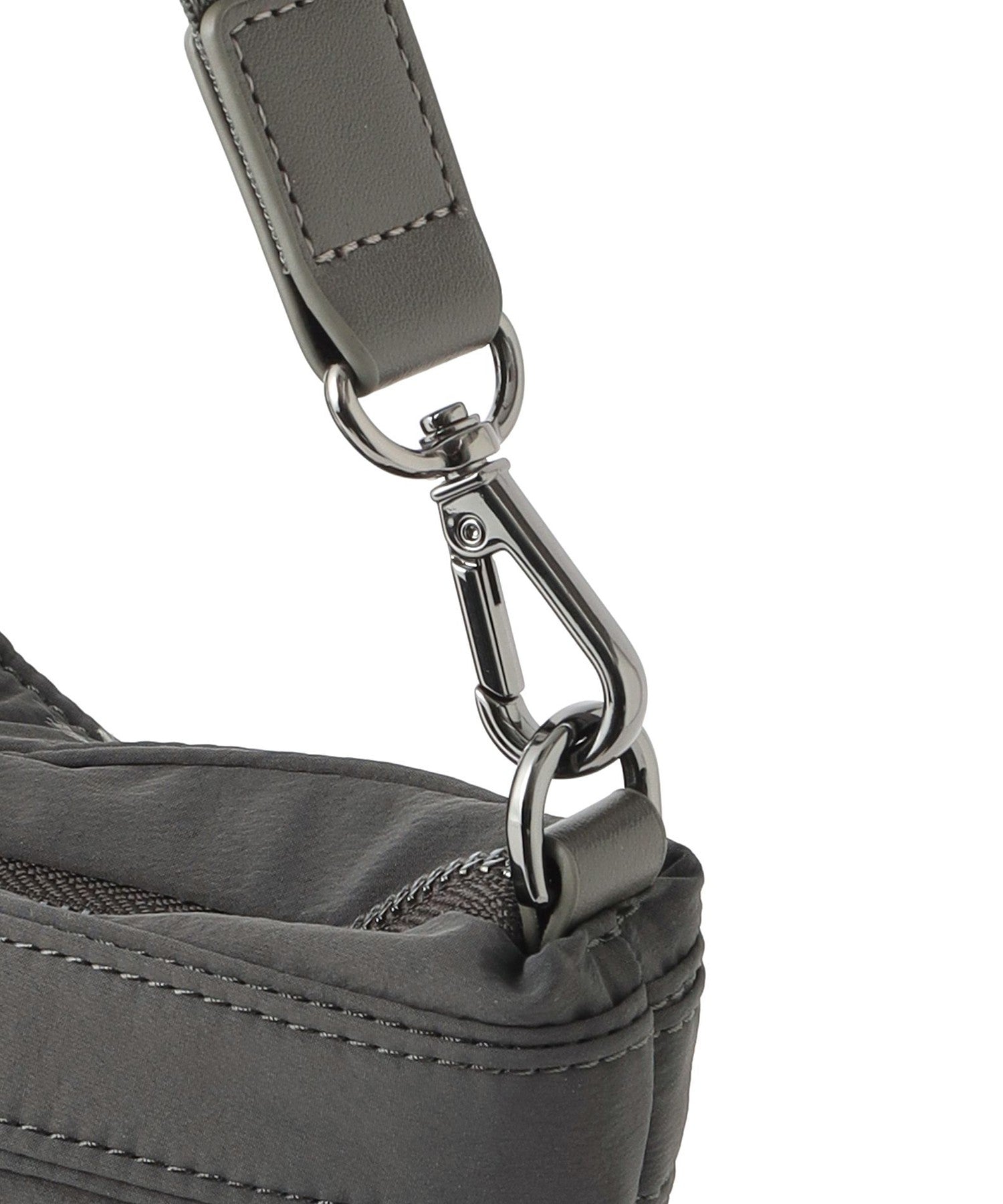 2213-U511562308__R,08,