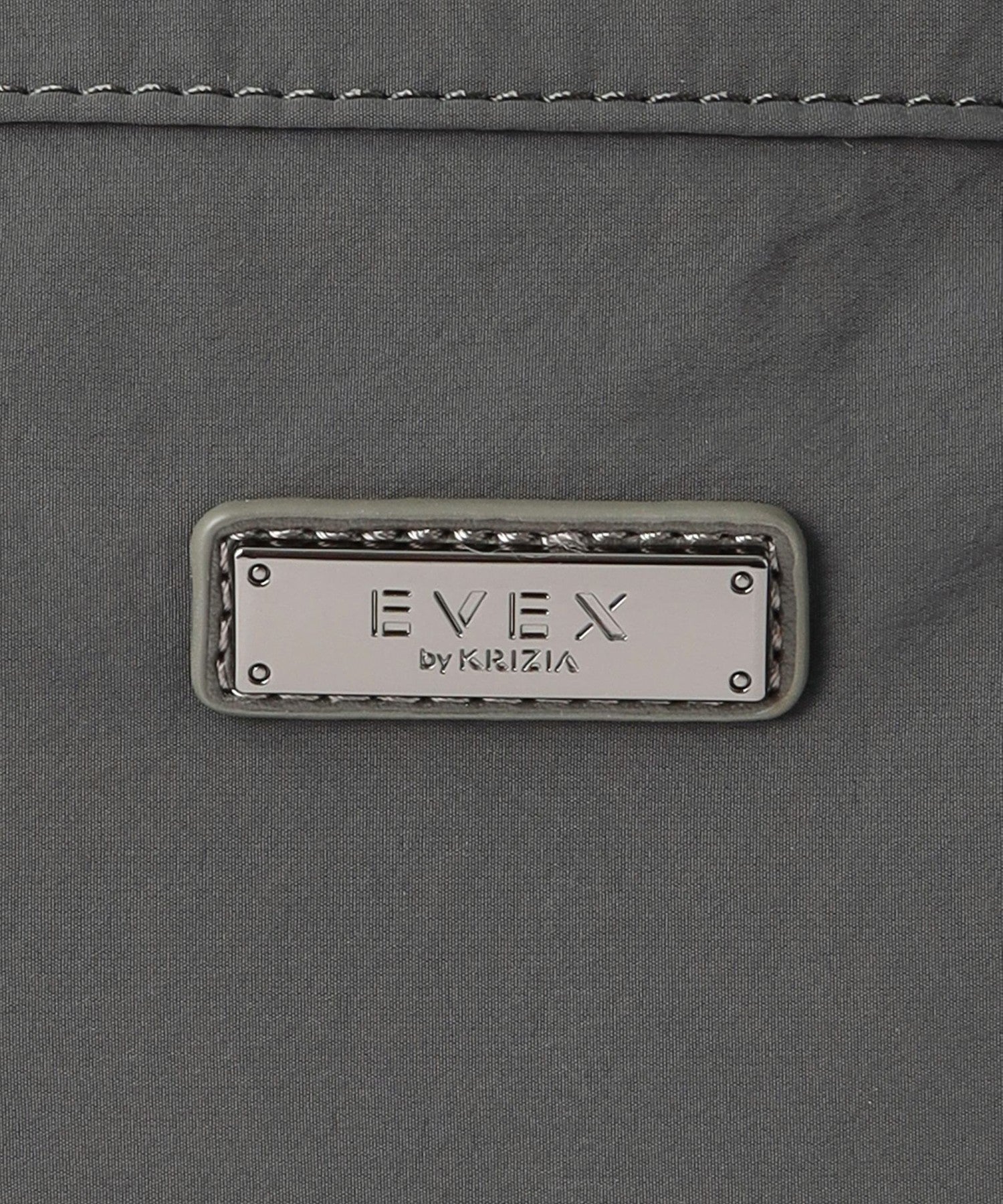 2213-U511562308__T,08,