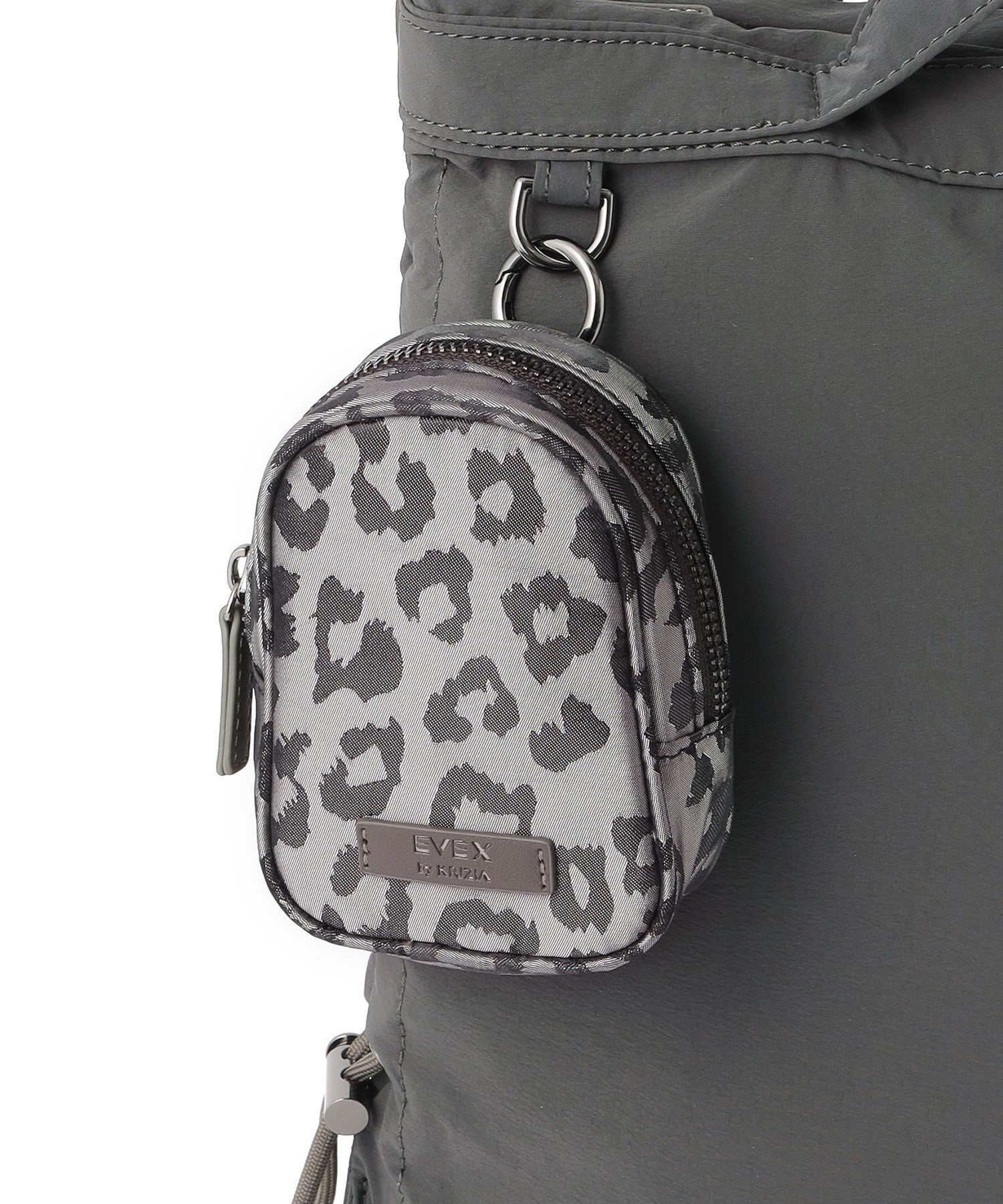 2213-U511562308__U,08,