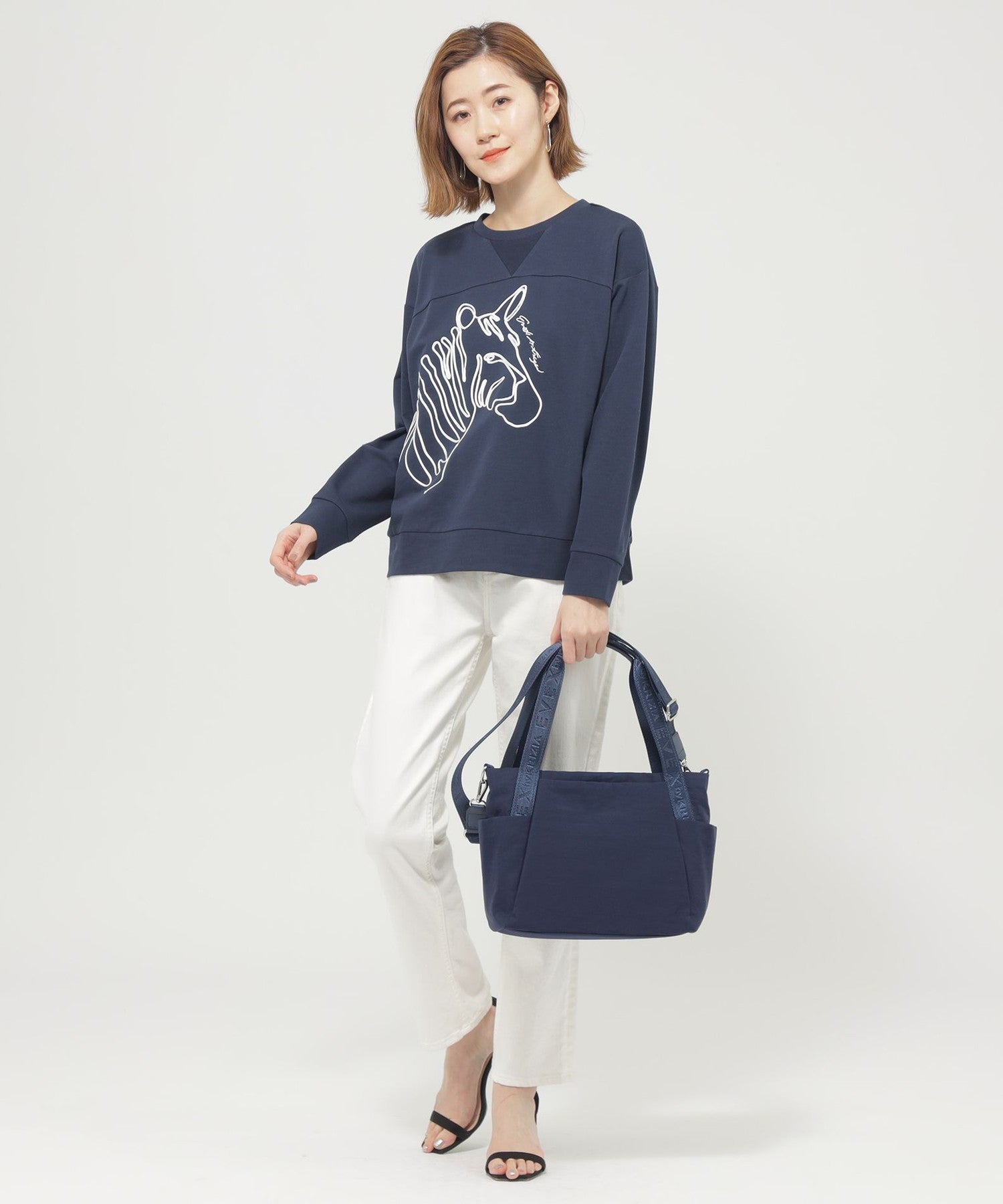 2213-U511652440__J,40,