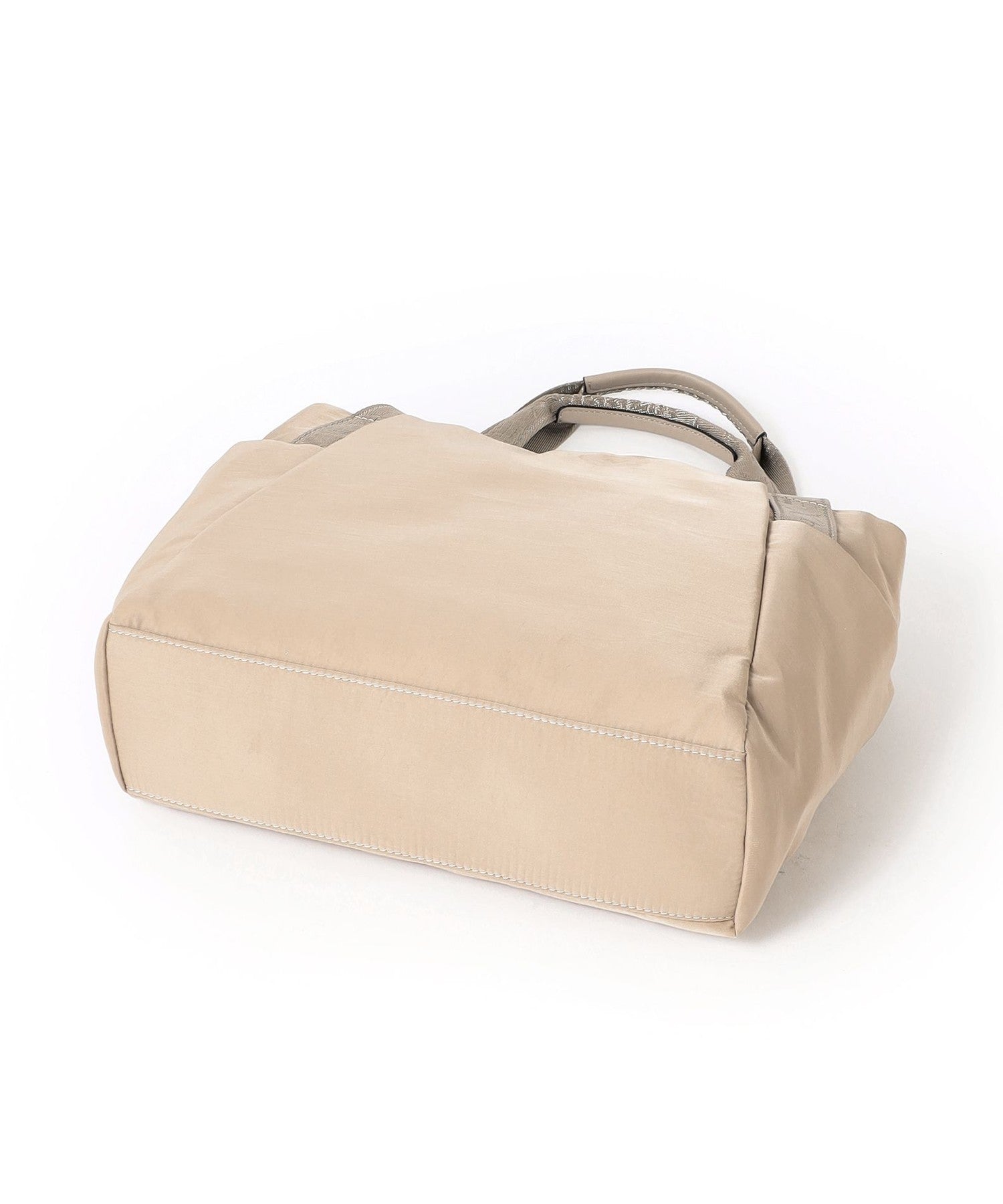 2213-U511652440__N,40,