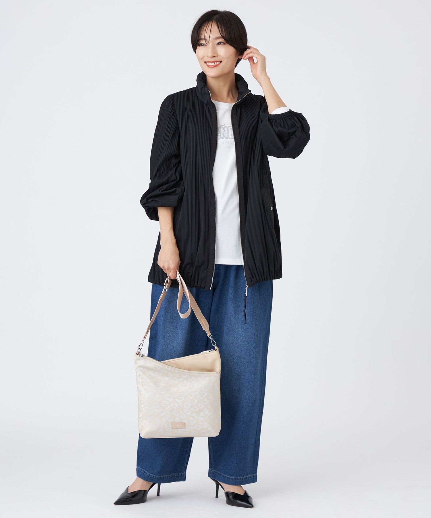 2213-U511662403__J,03,