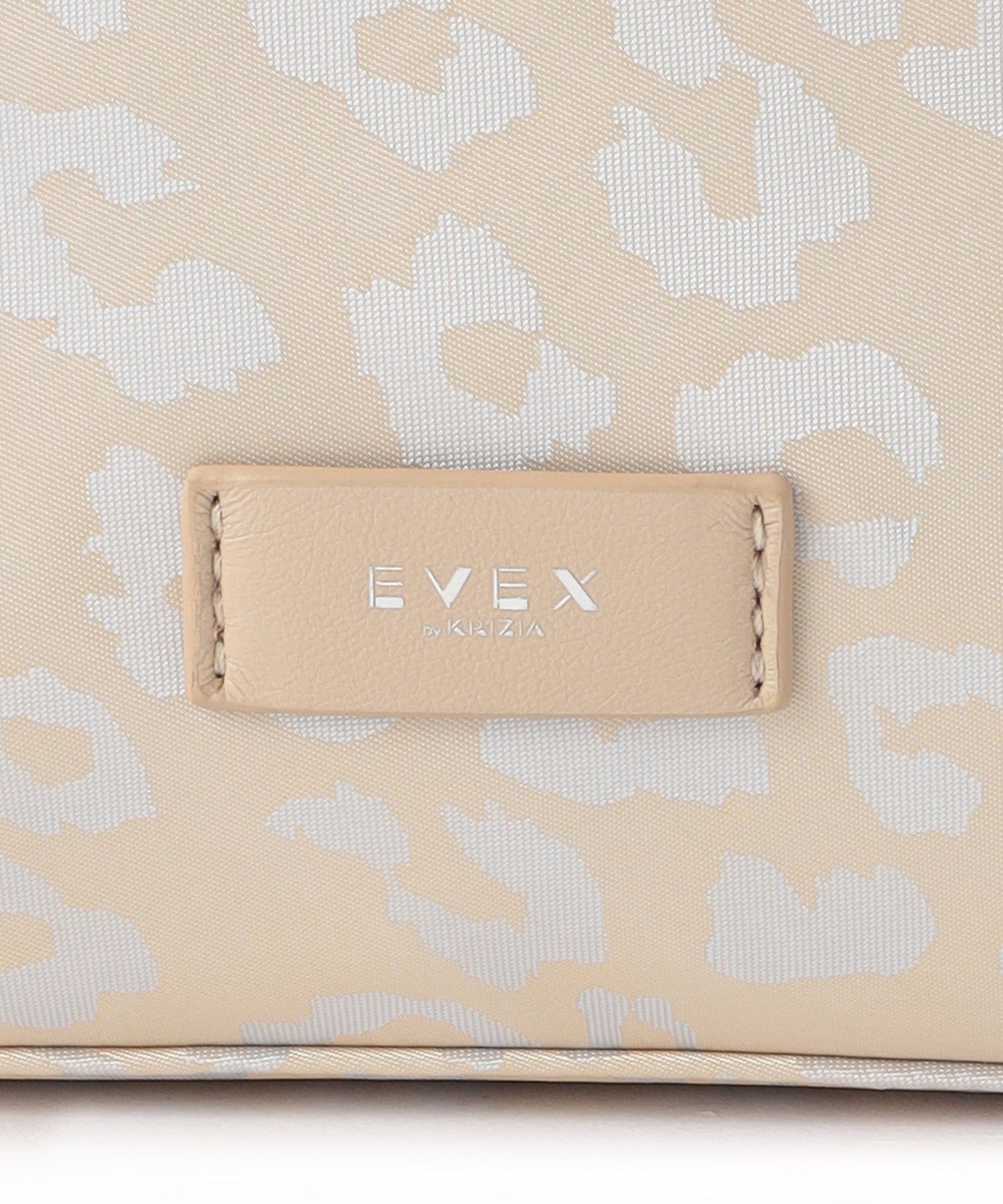 2213-U511662403__T,03,