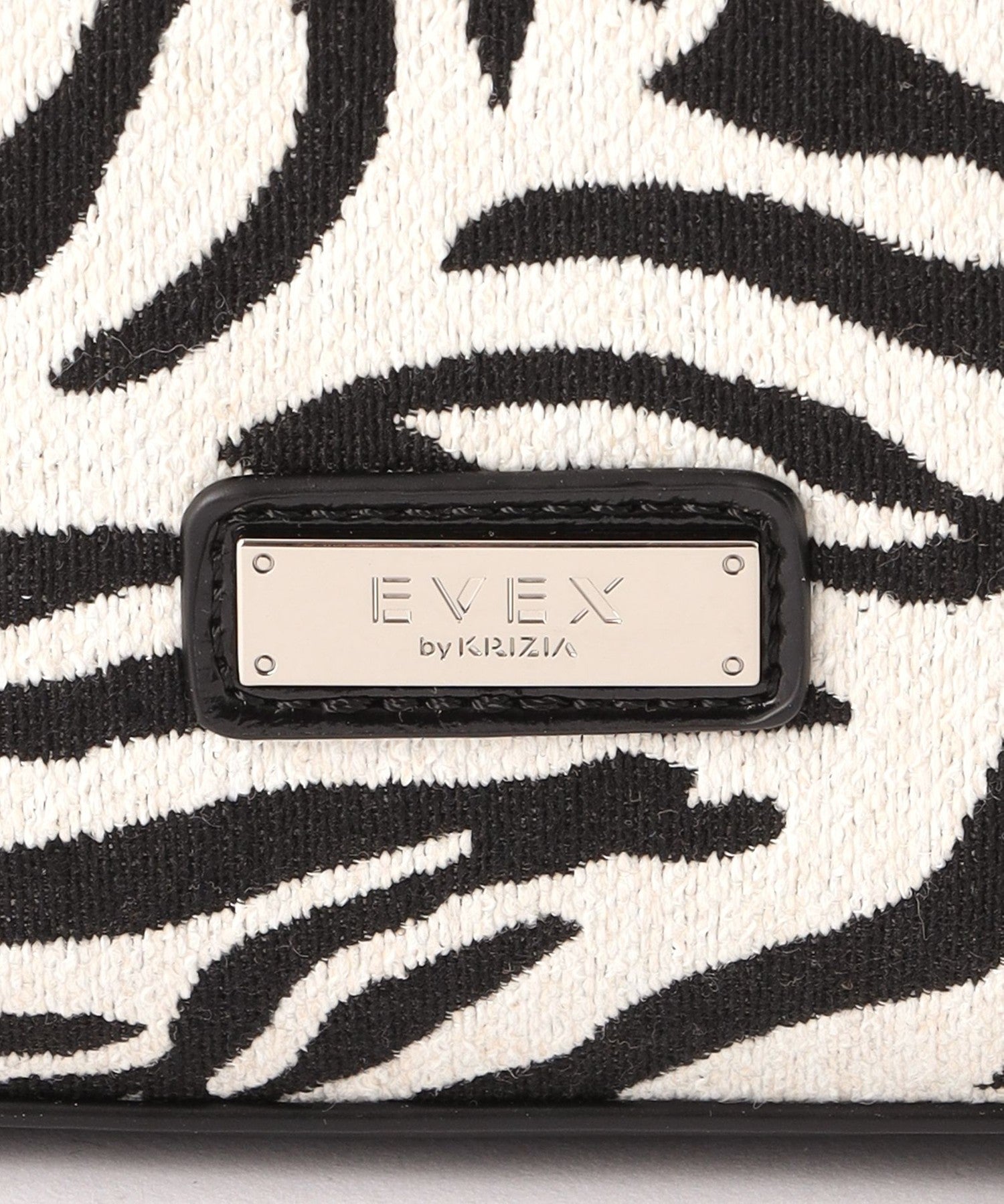 2213-U511762509__S,09,