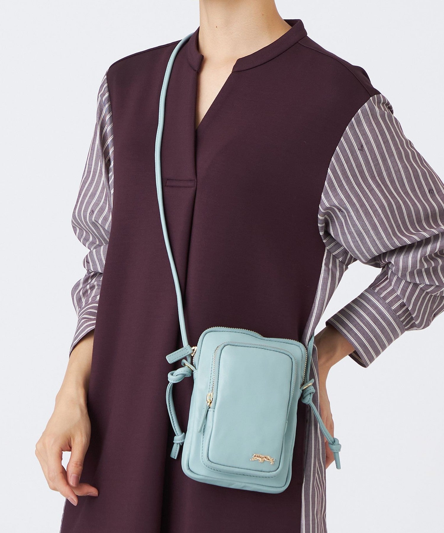 2213-U511862650__I,50,