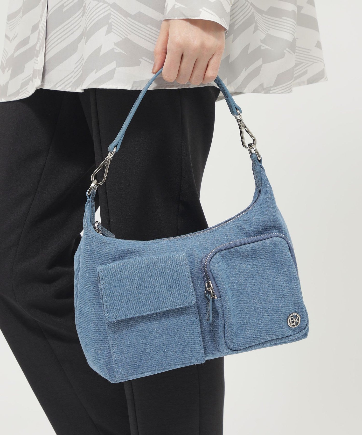 2213-U511952624__H,24,